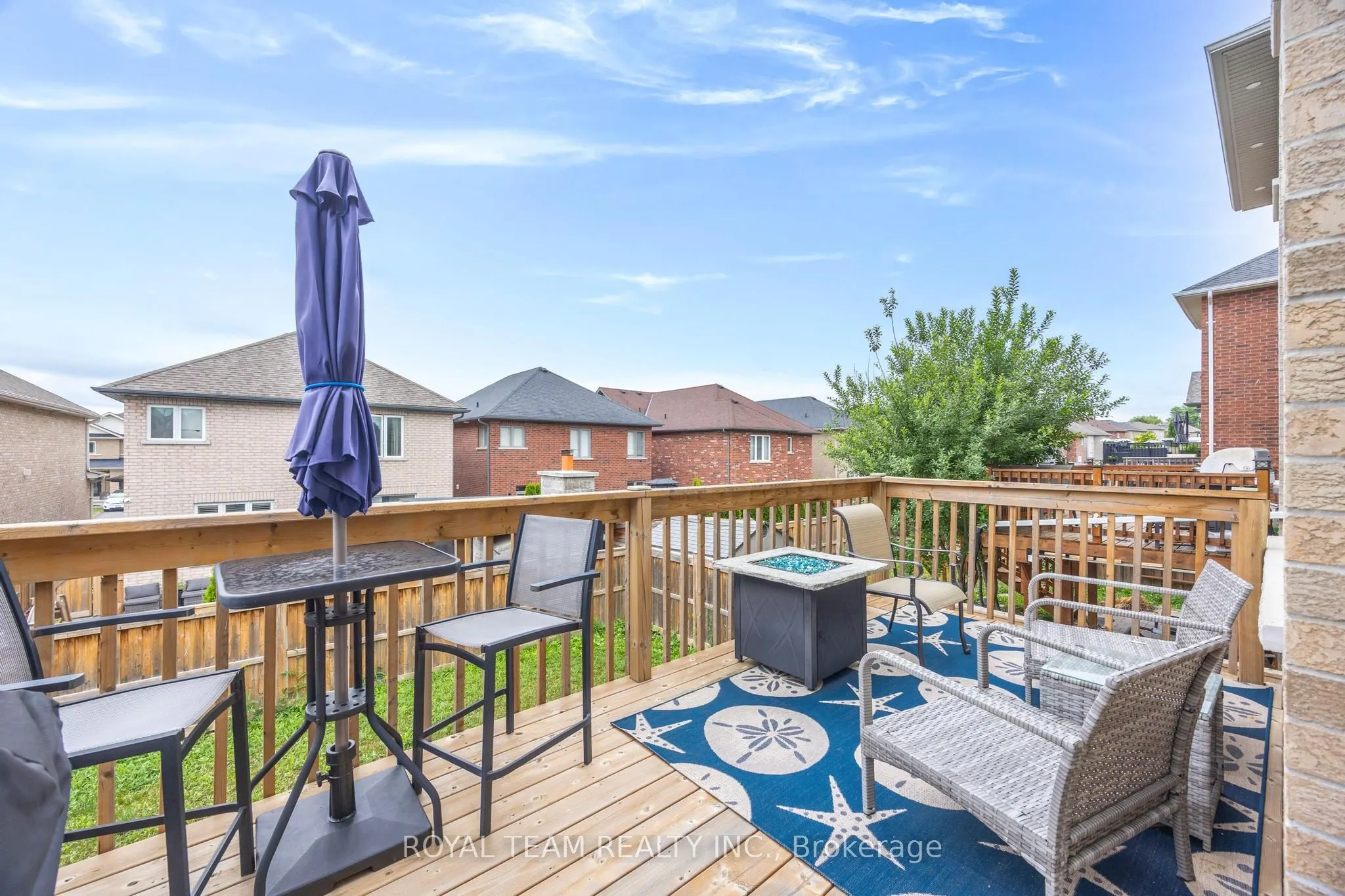 218 Richardson Crescent