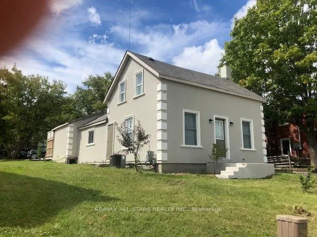 116 Main Street N