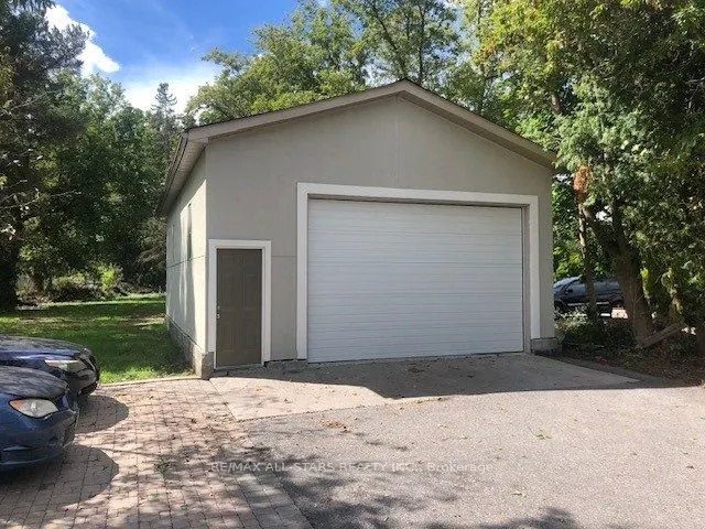 116 Main Street N