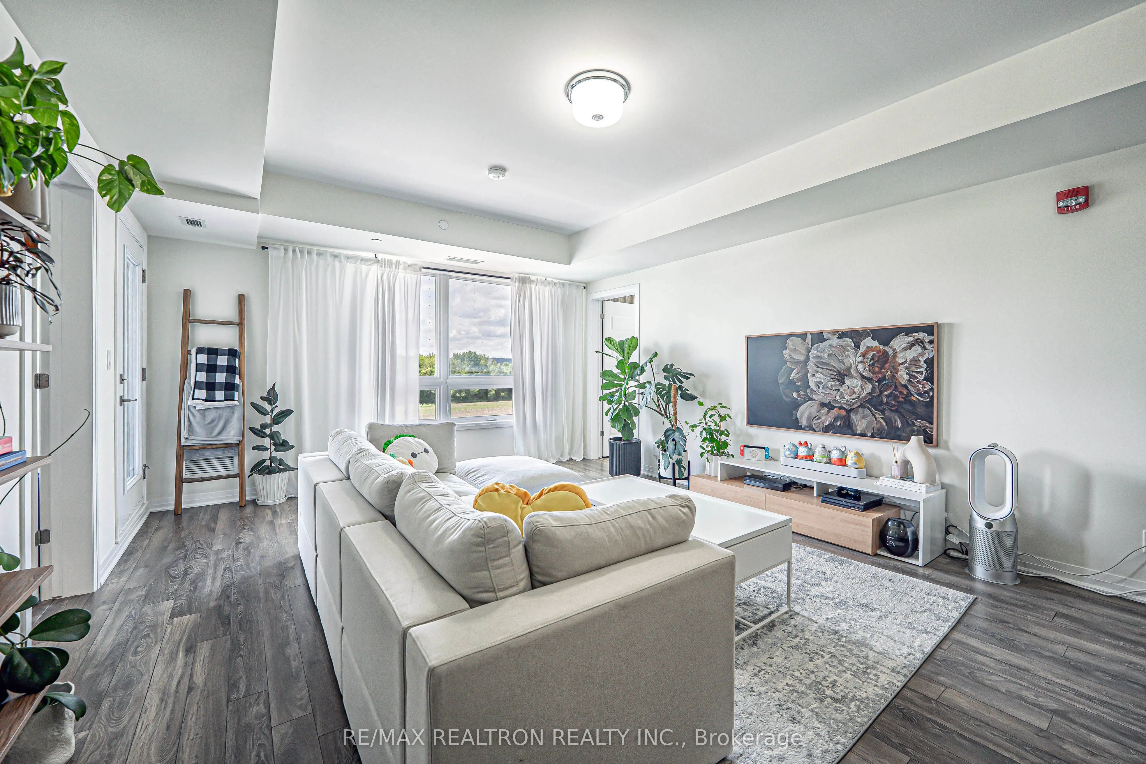 58 Adam Sellers Street #407