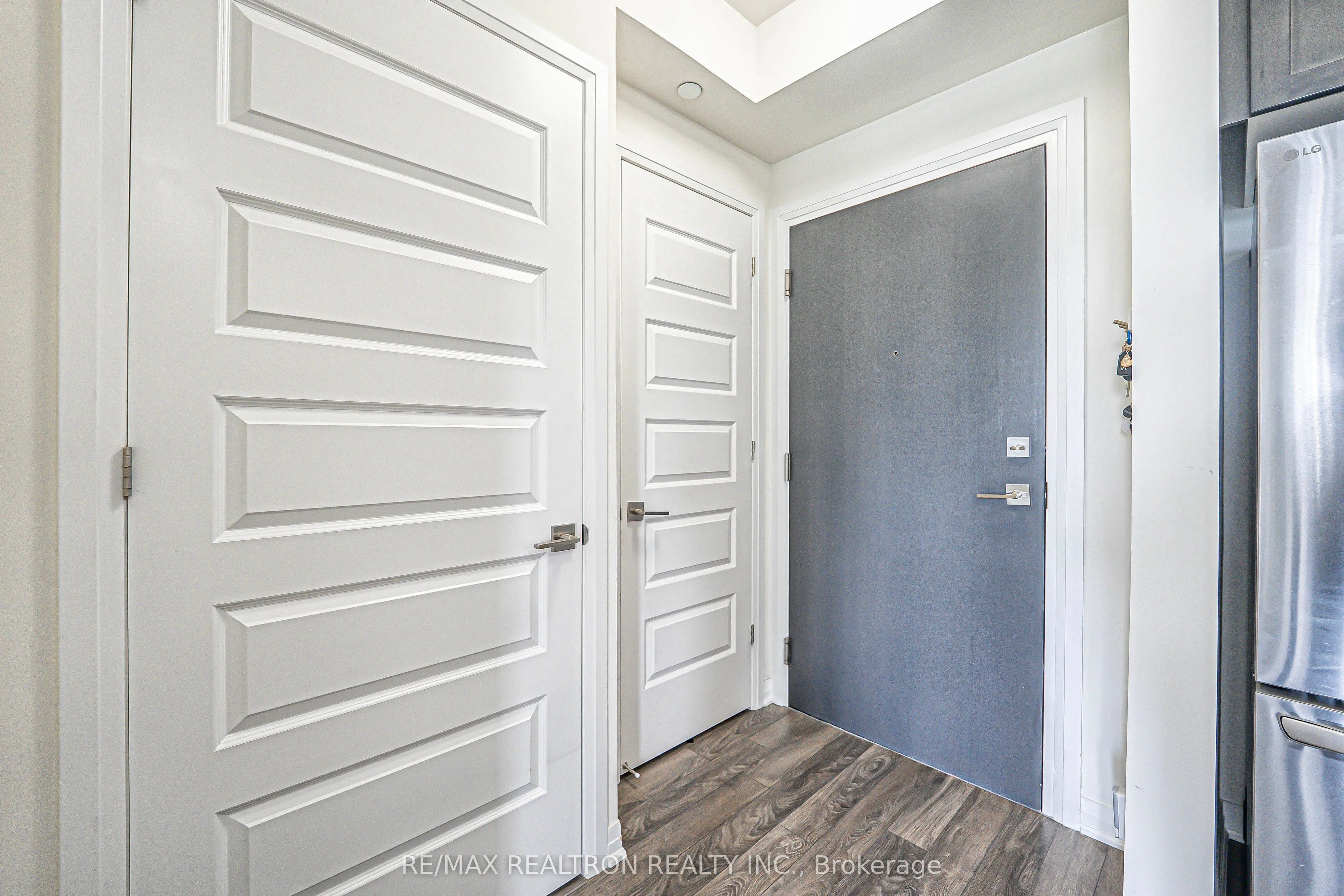 58 Adam Sellers Street #407
