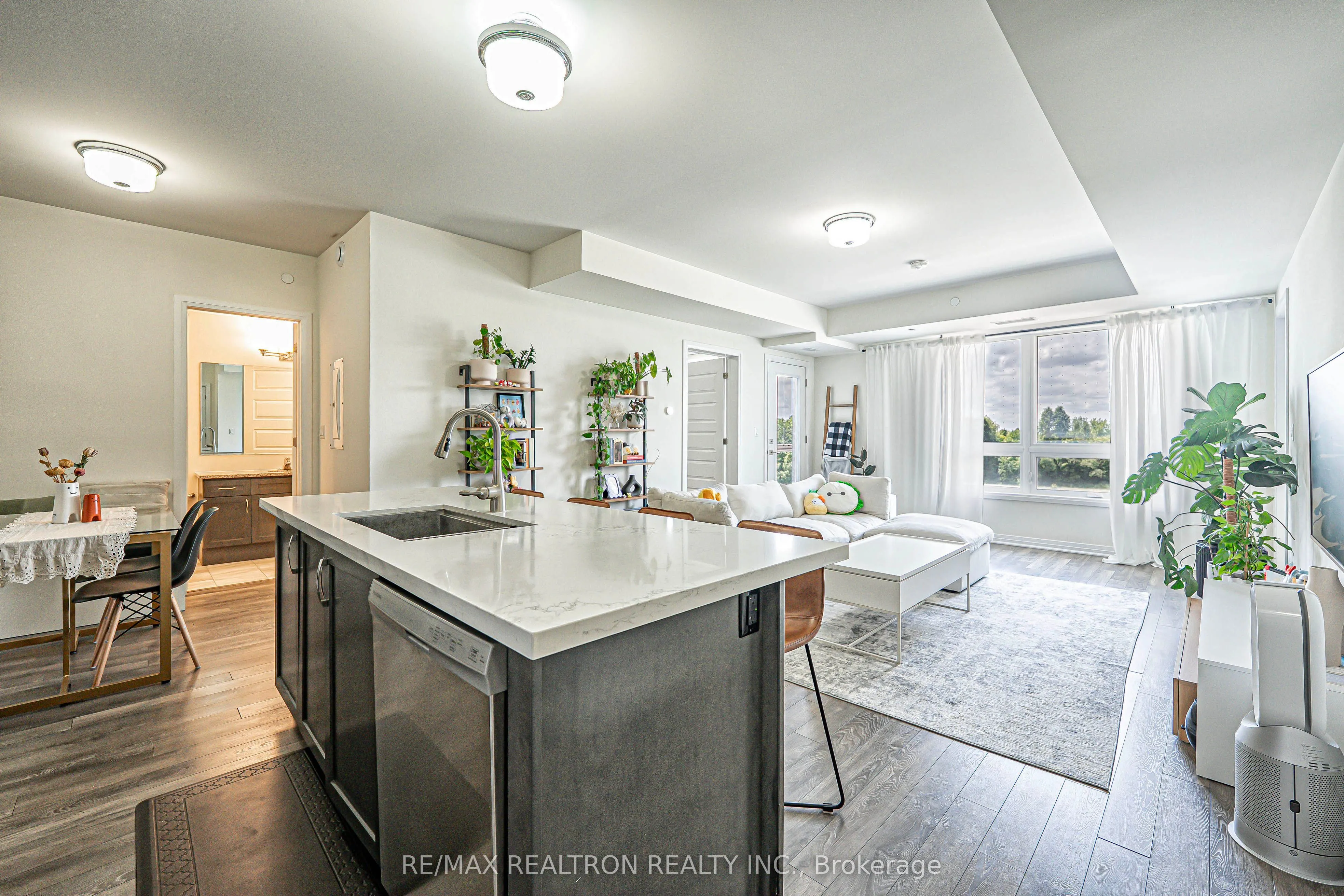 58 Adam Sellers Street #407