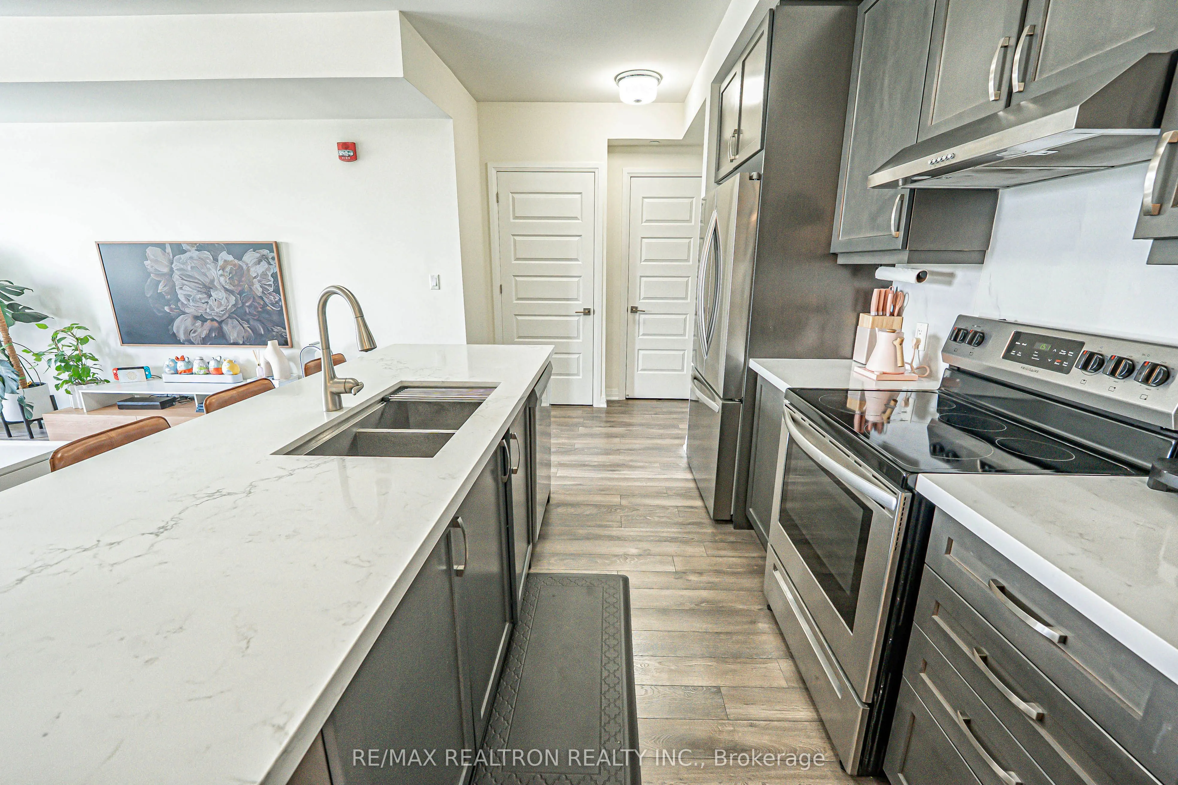 58 Adam Sellers Street #407