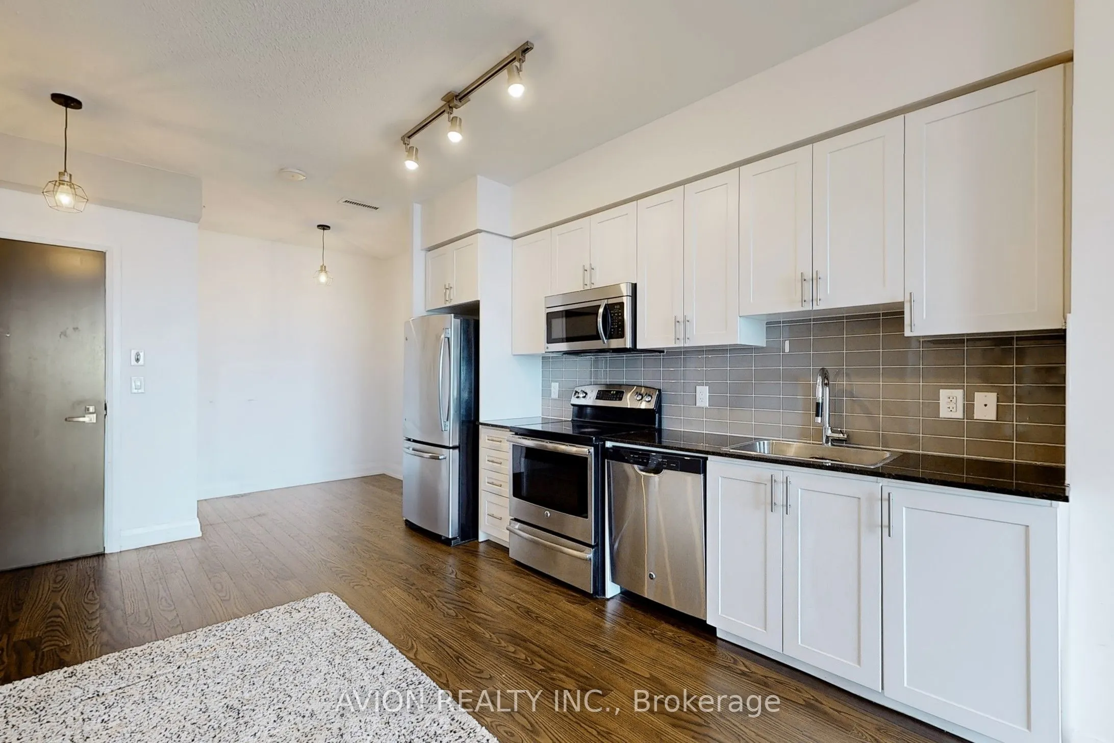 7171 Yonge Street, #2409