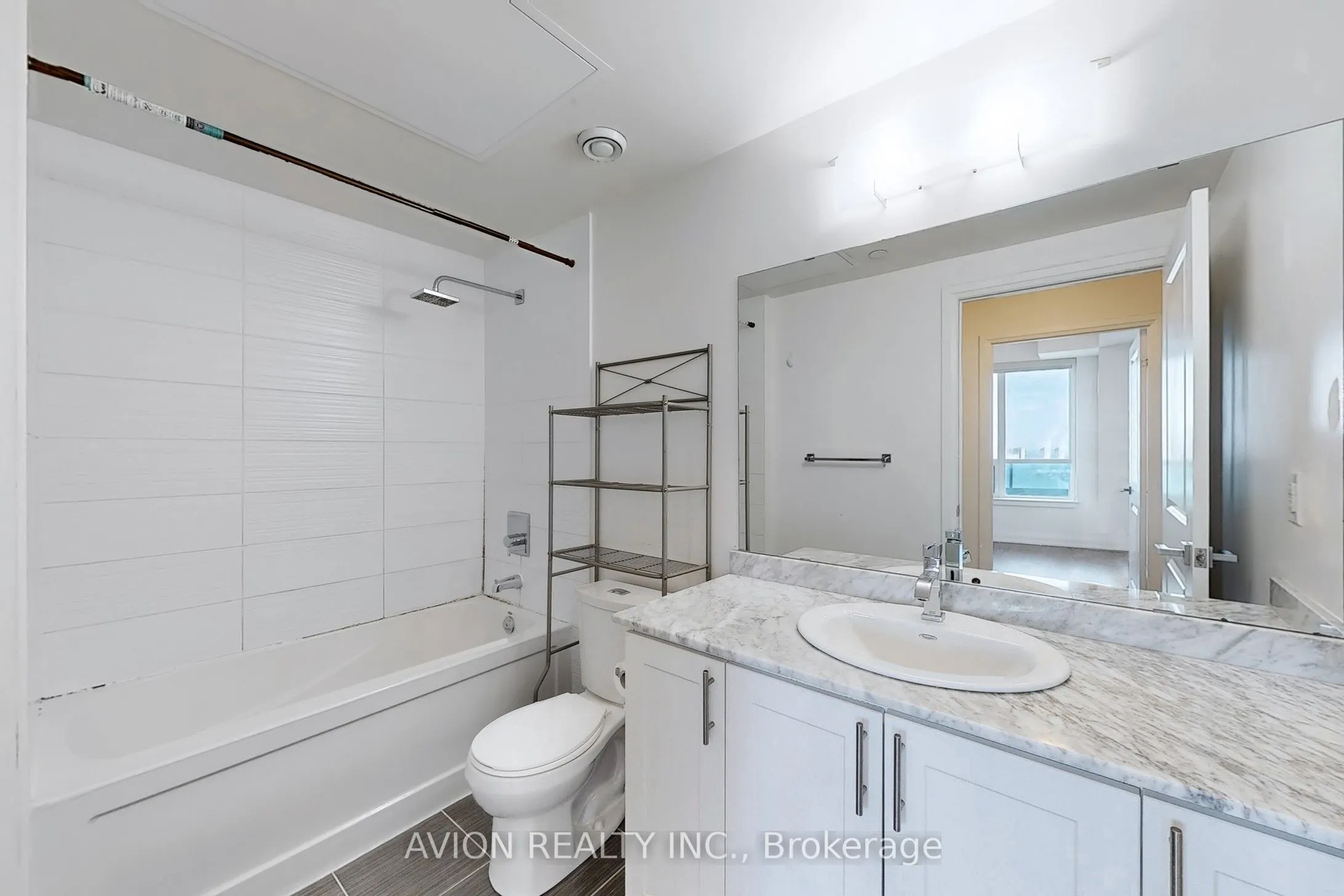7171 Yonge Street, #2409