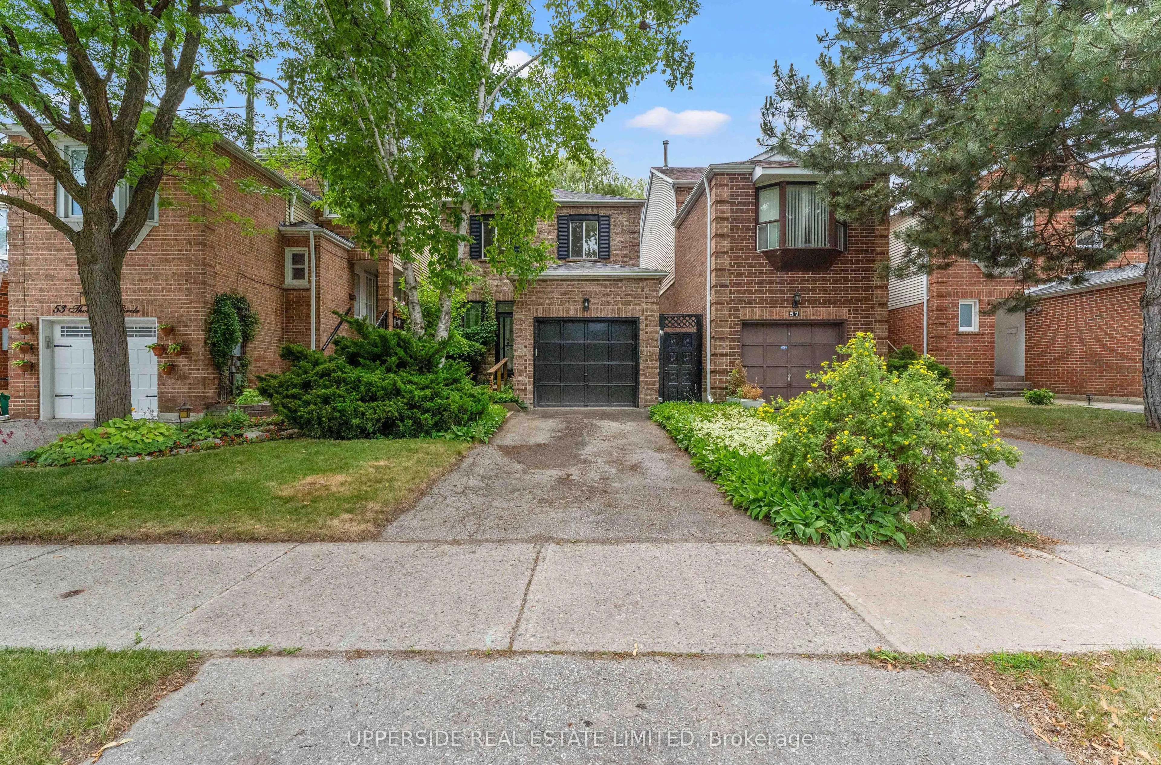 55 Thornbury Circle