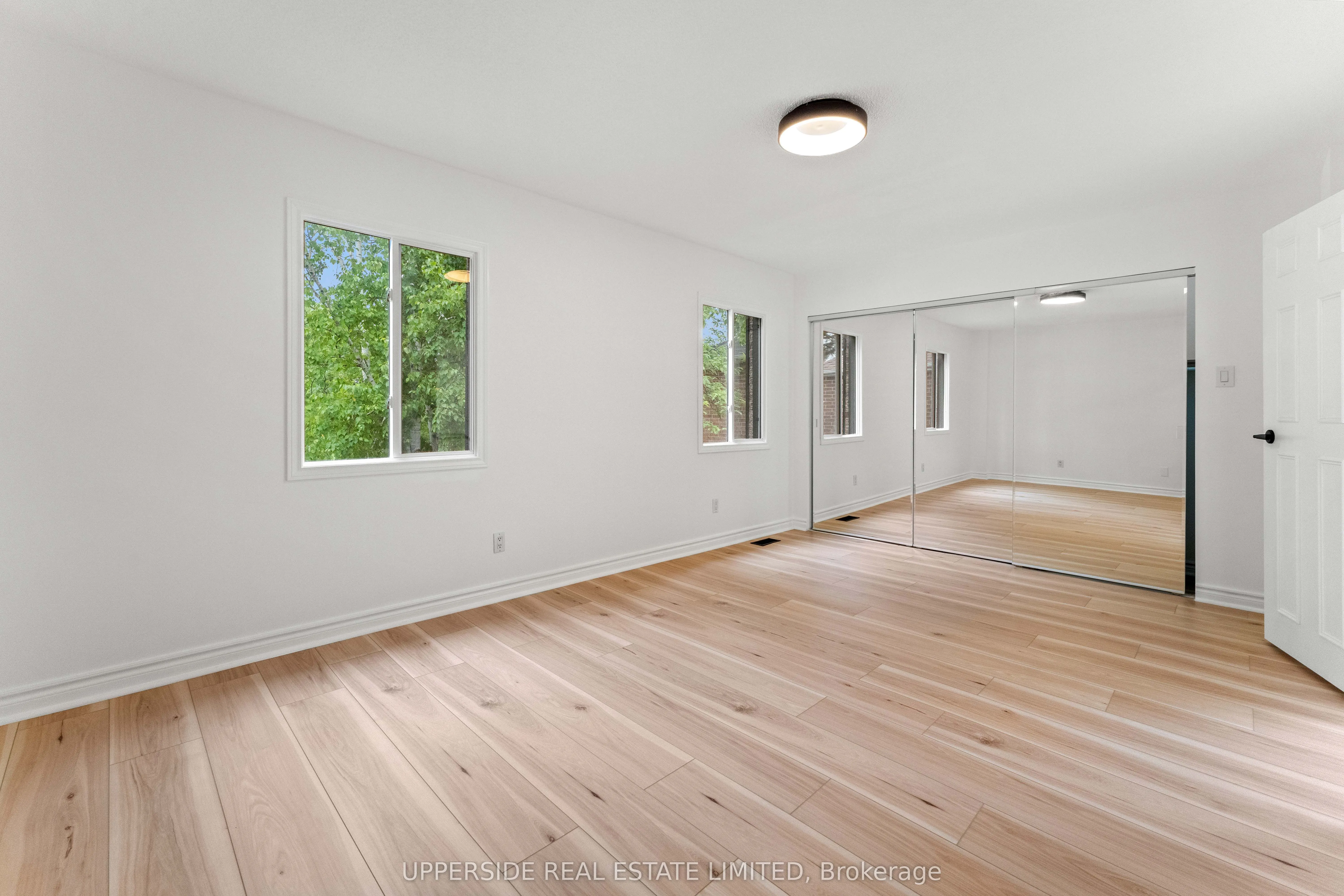 55 Thornbury Circle