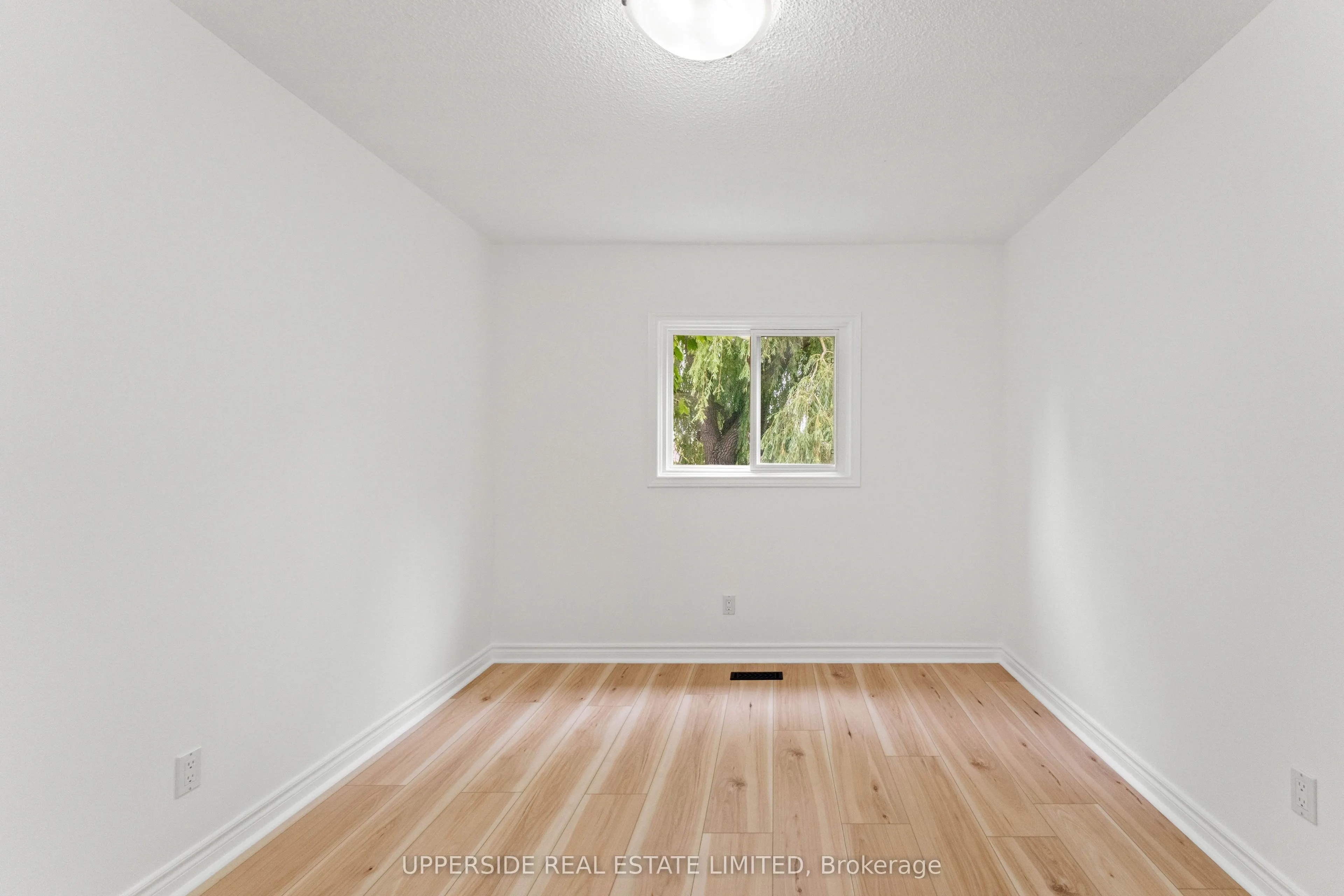 55 Thornbury Circle