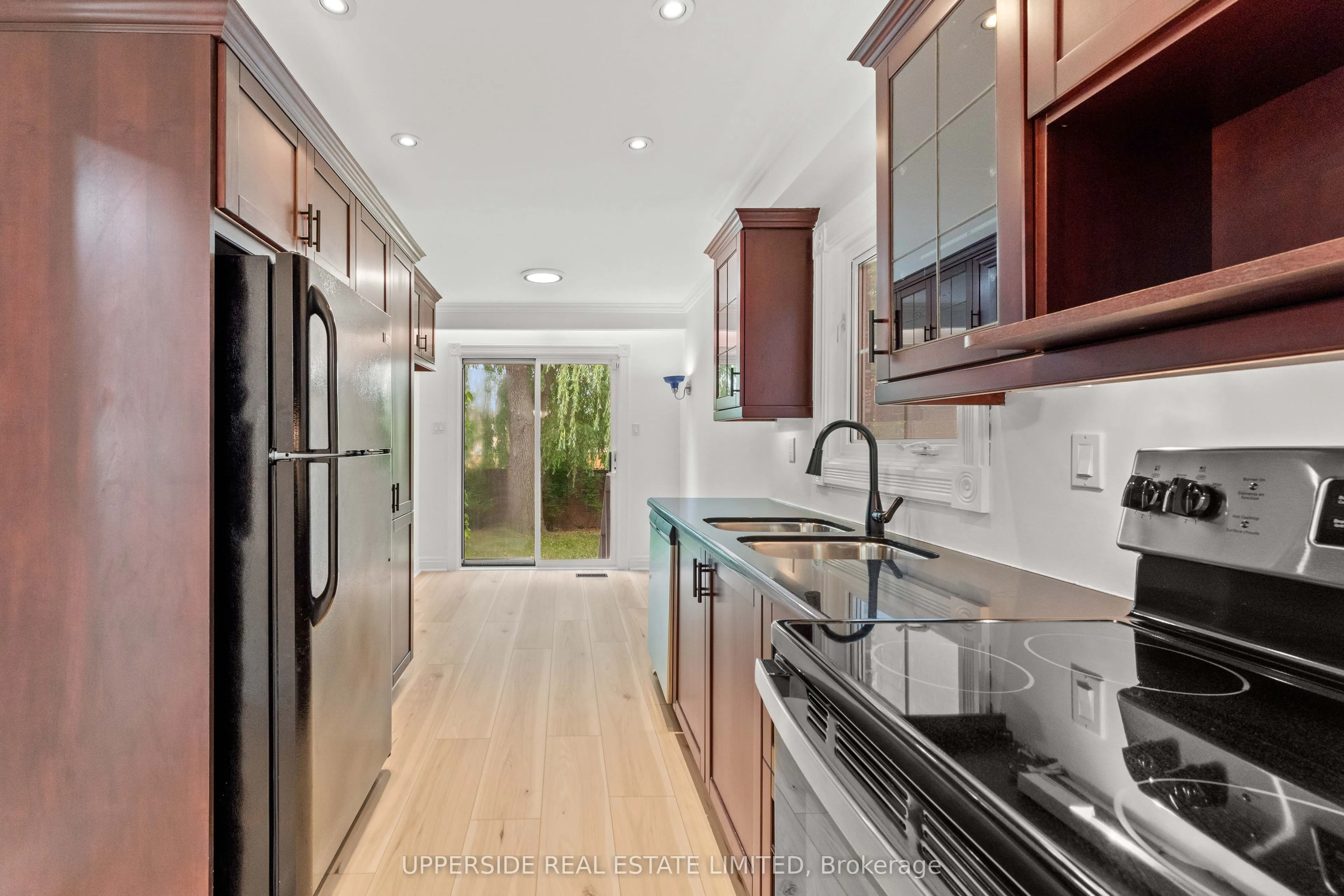 55 Thornbury Circle