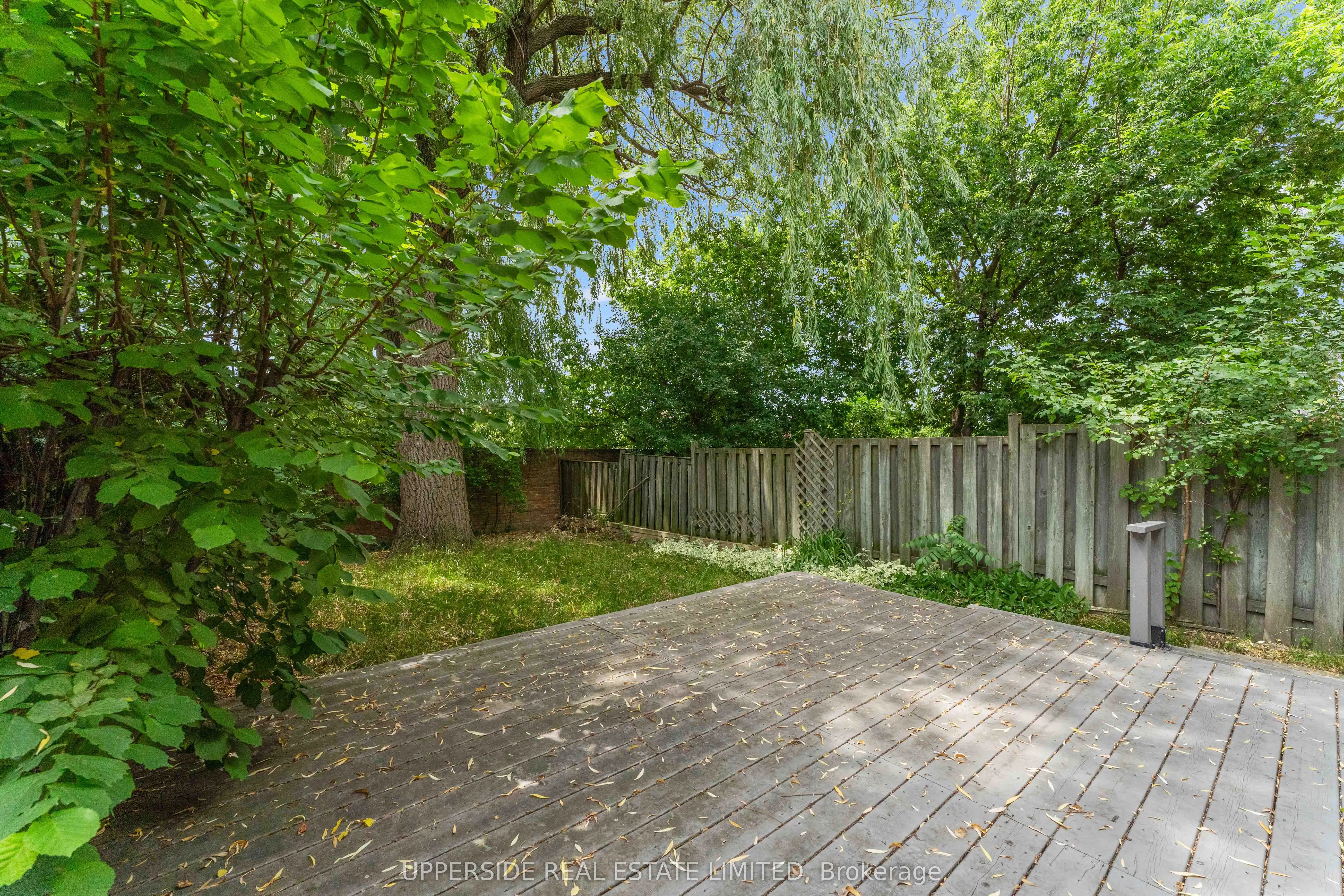 55 Thornbury Circle