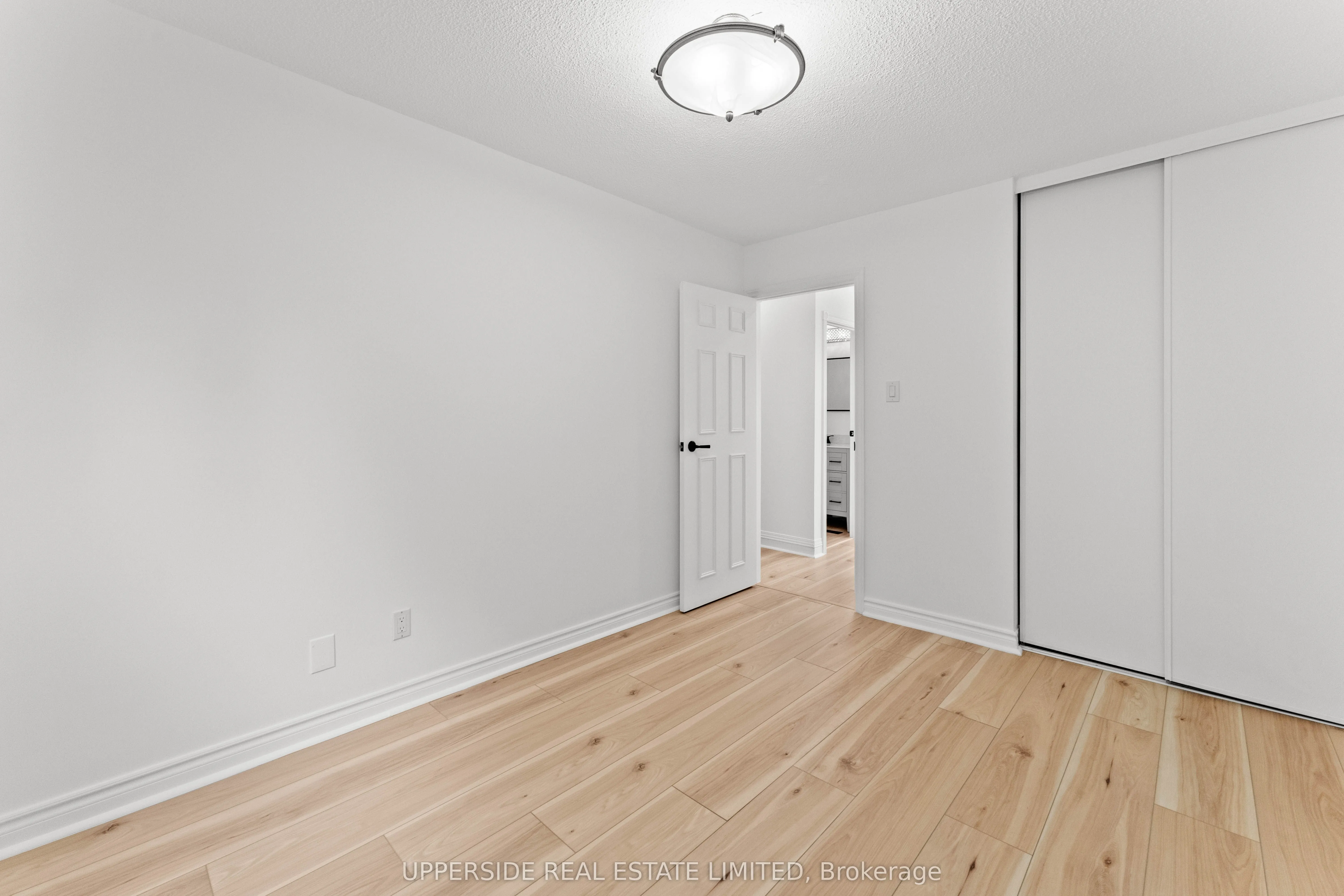55 Thornbury Circle