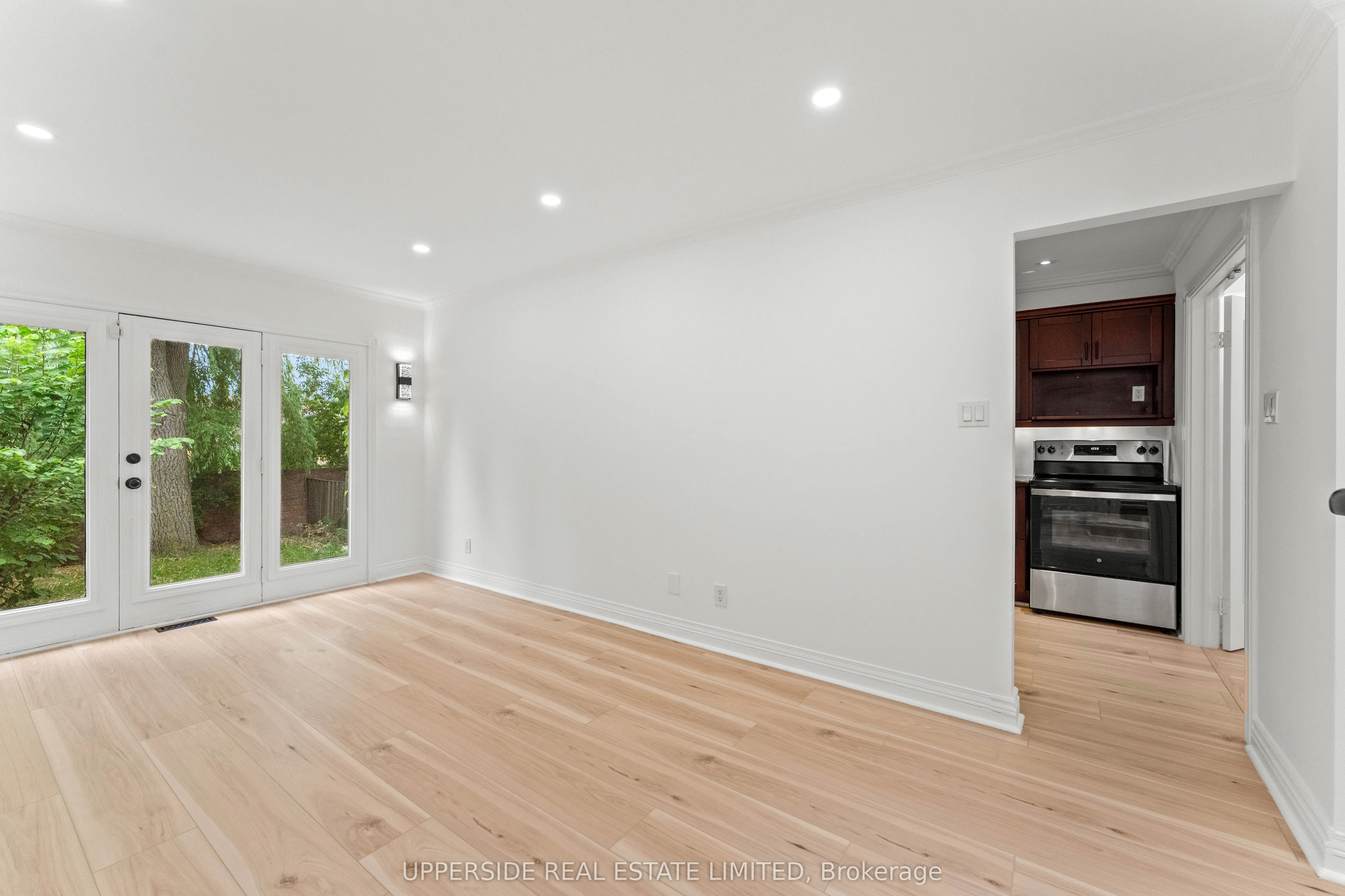 55 Thornbury Circle