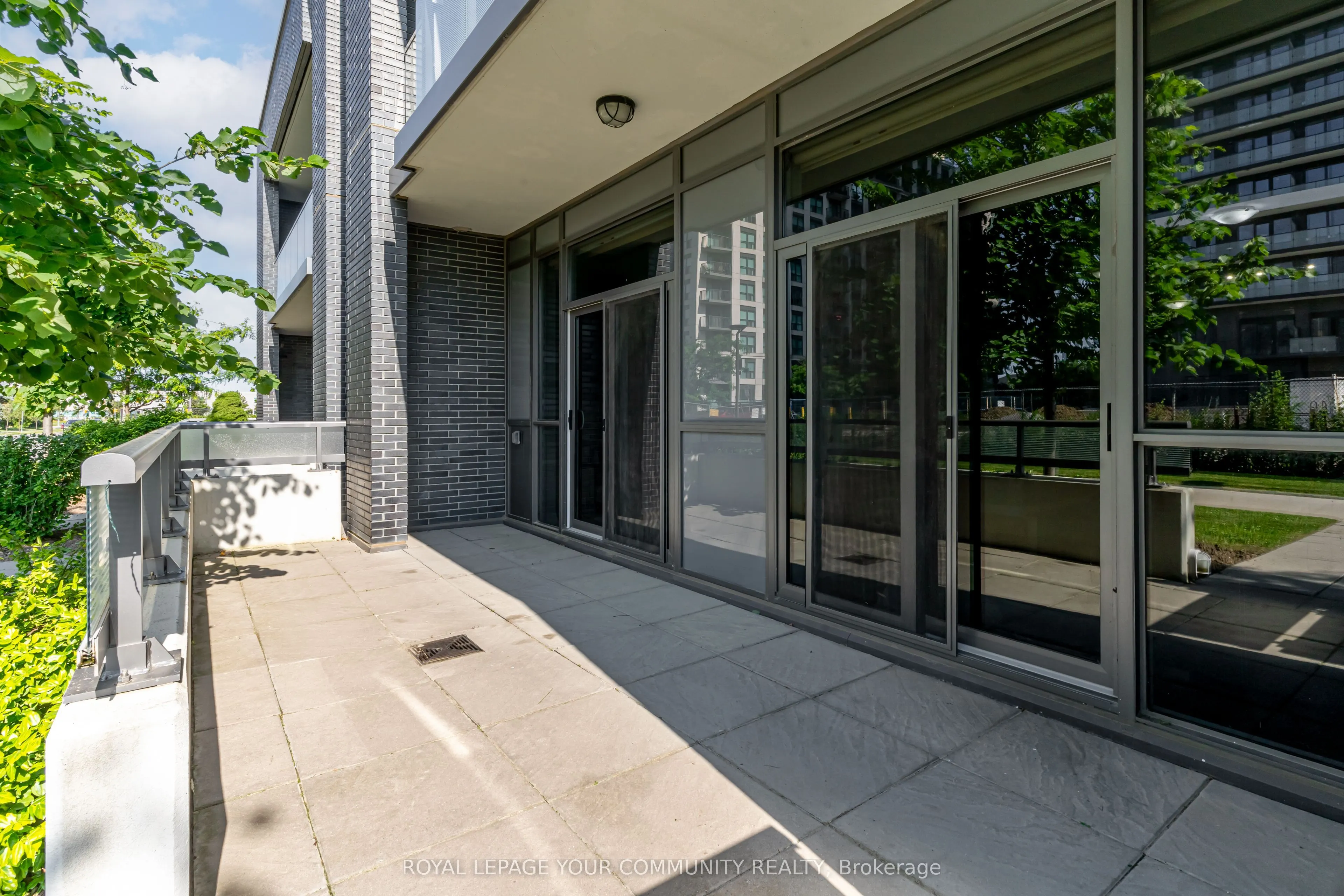 65 Oneida Crescent, #109