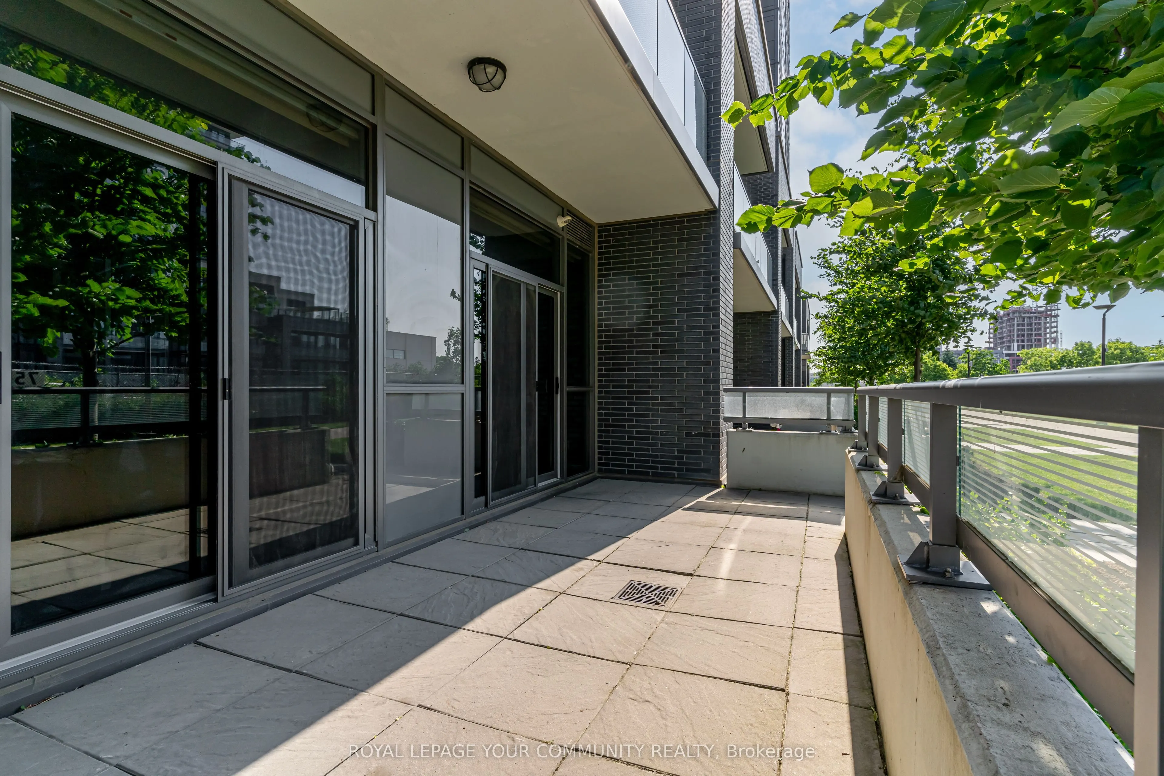 65 Oneida Crescent, #109