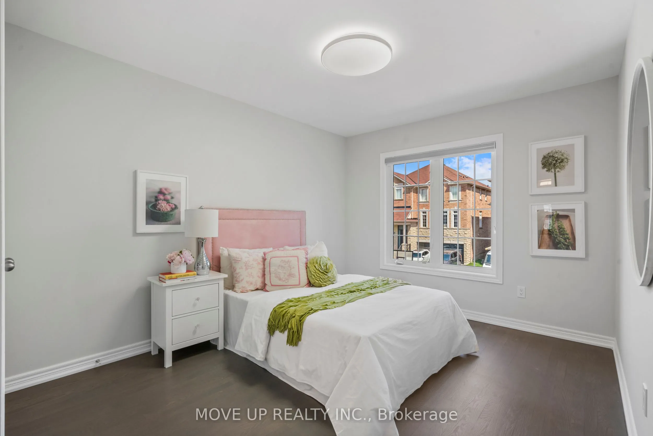 148 Gesher Crescent