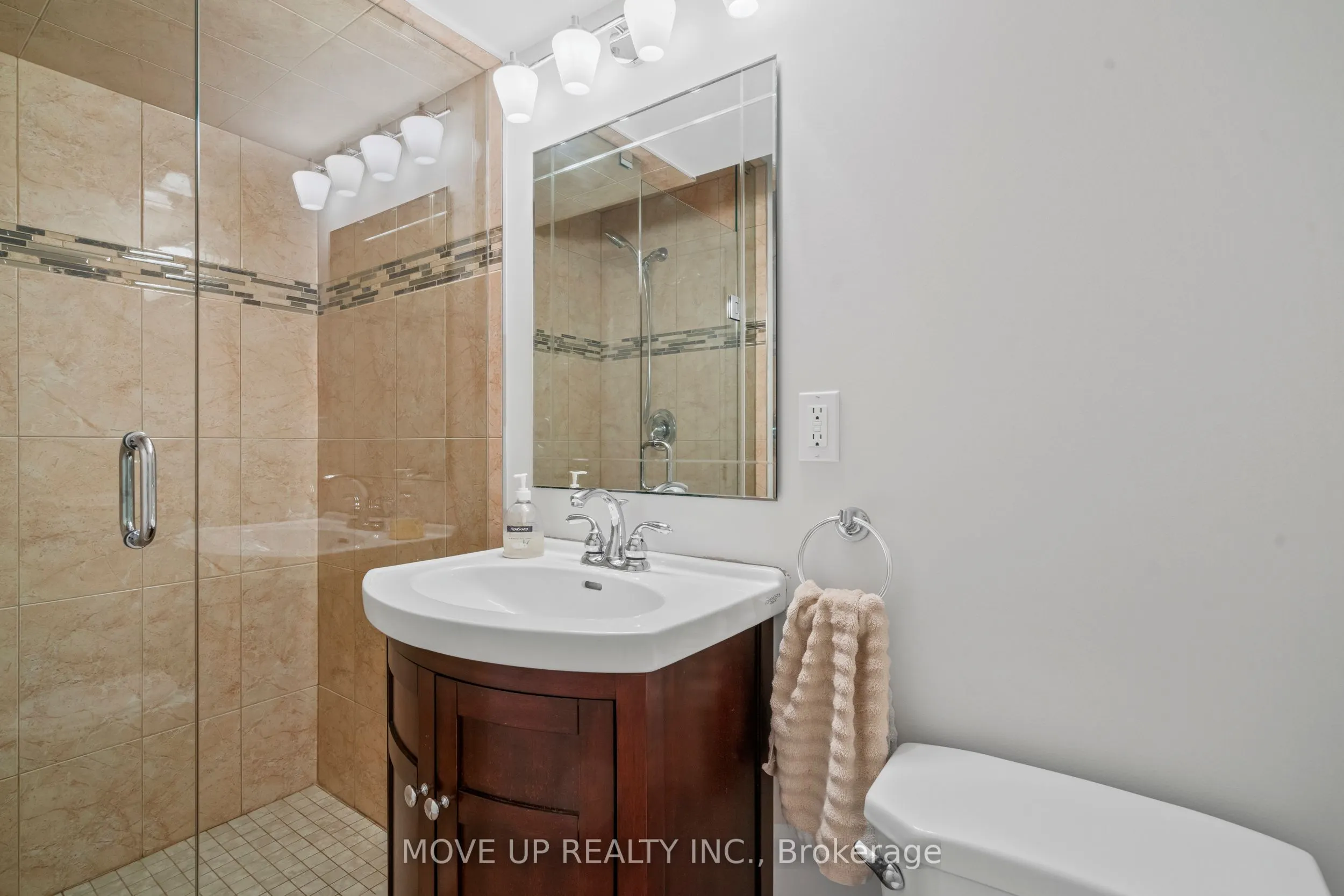 148 Gesher Crescent