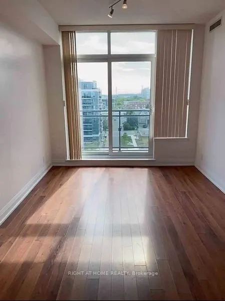 376 Highway 7 E, #1007