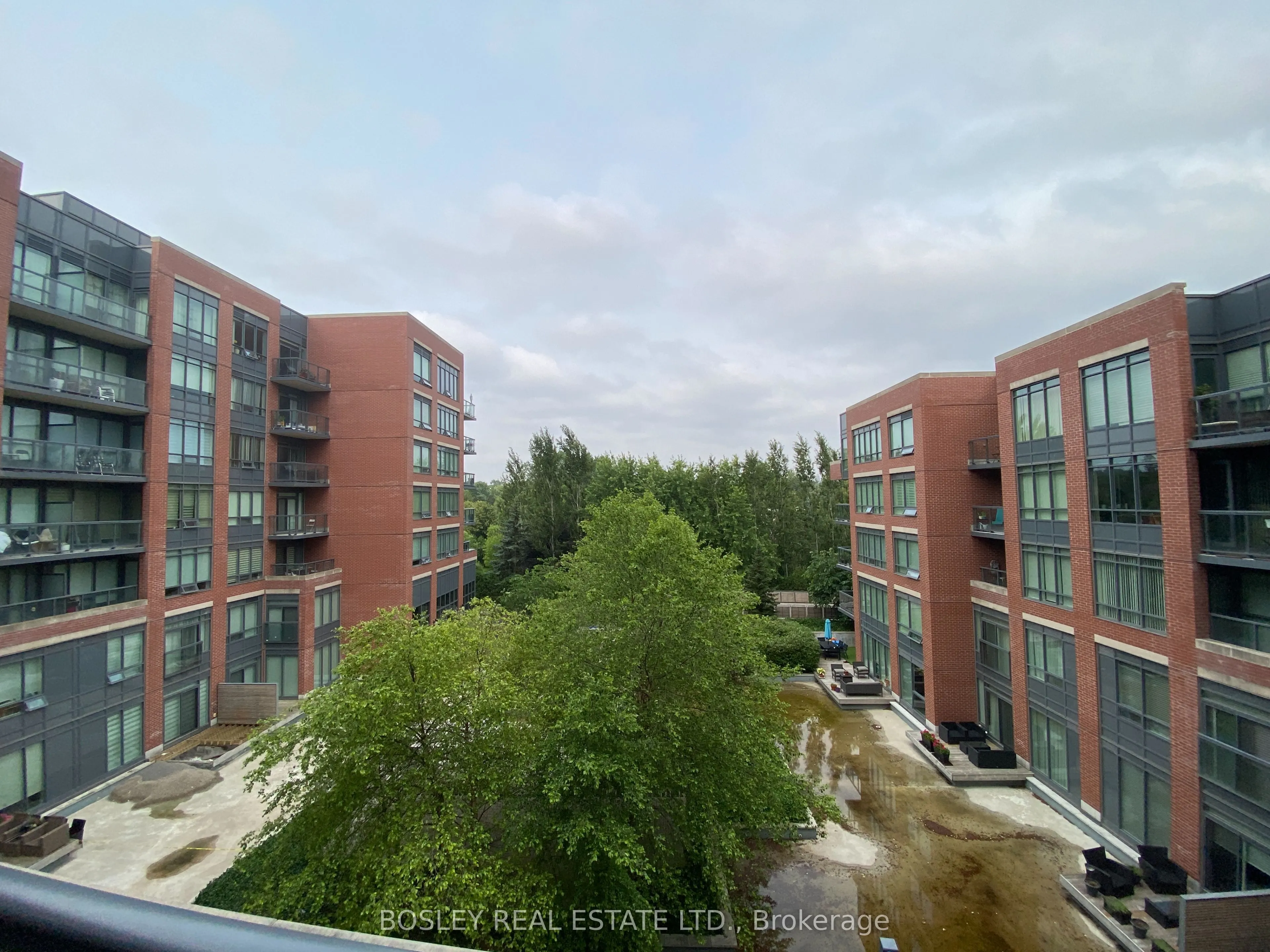 7608 Yonge Street, #408