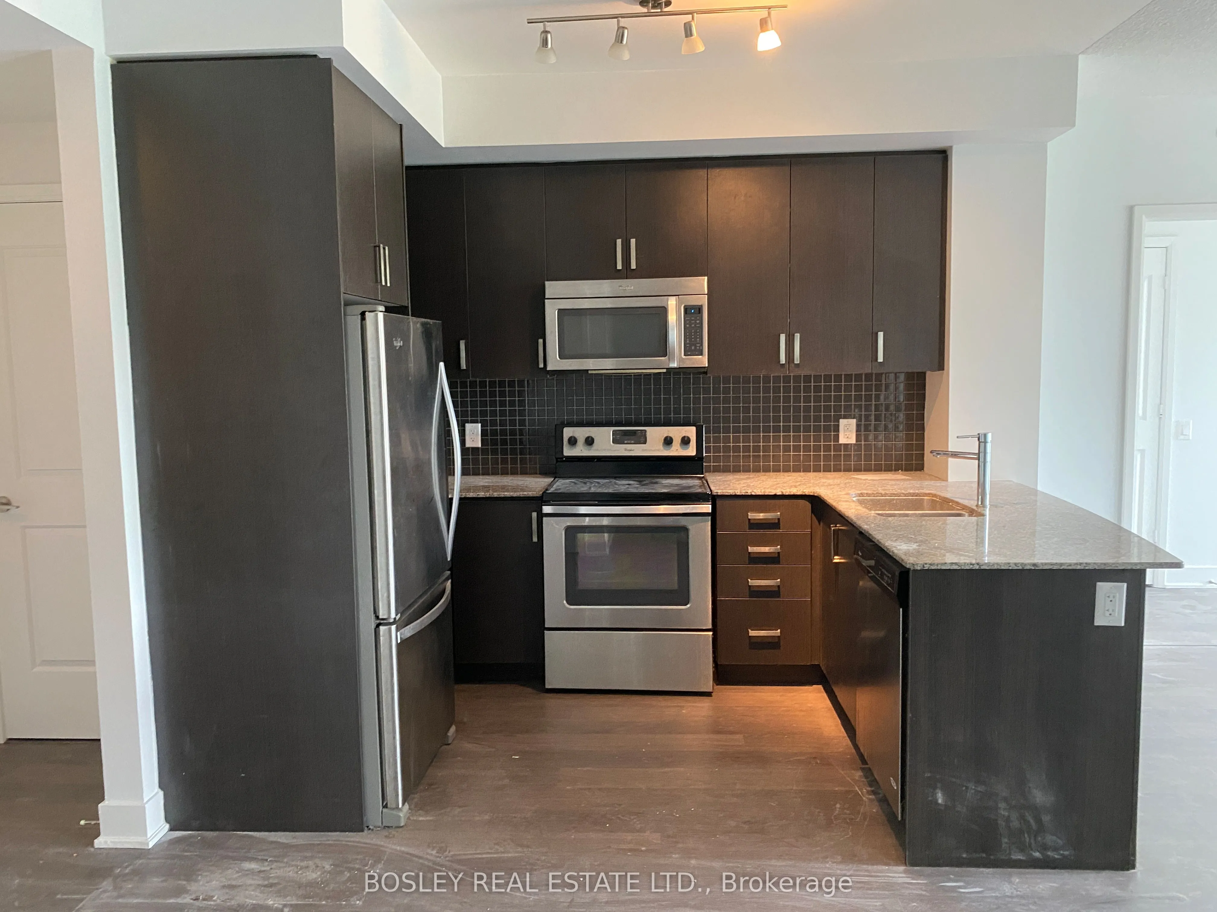 7608 Yonge Street, #408