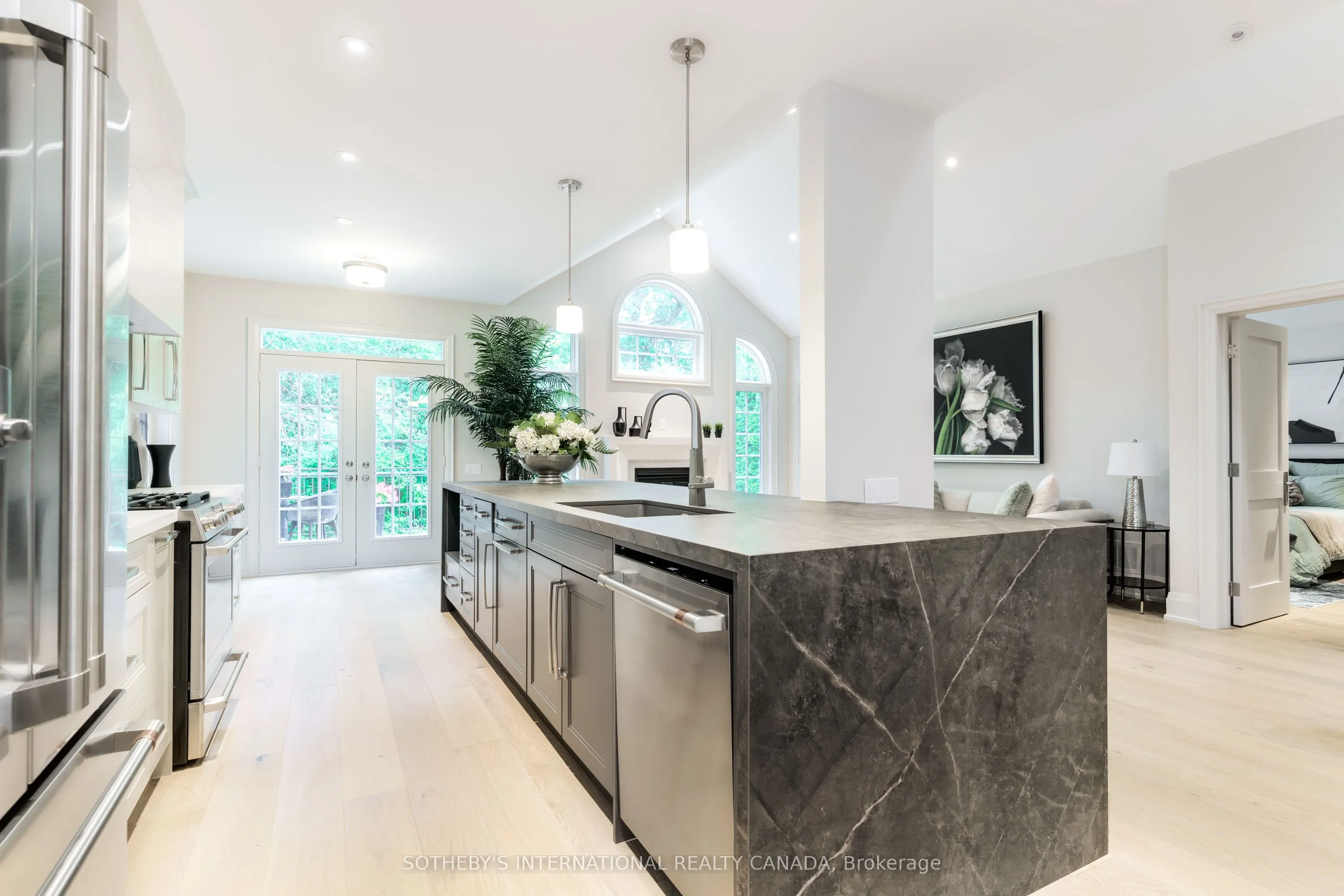 10 Kendrick Crescent, #4