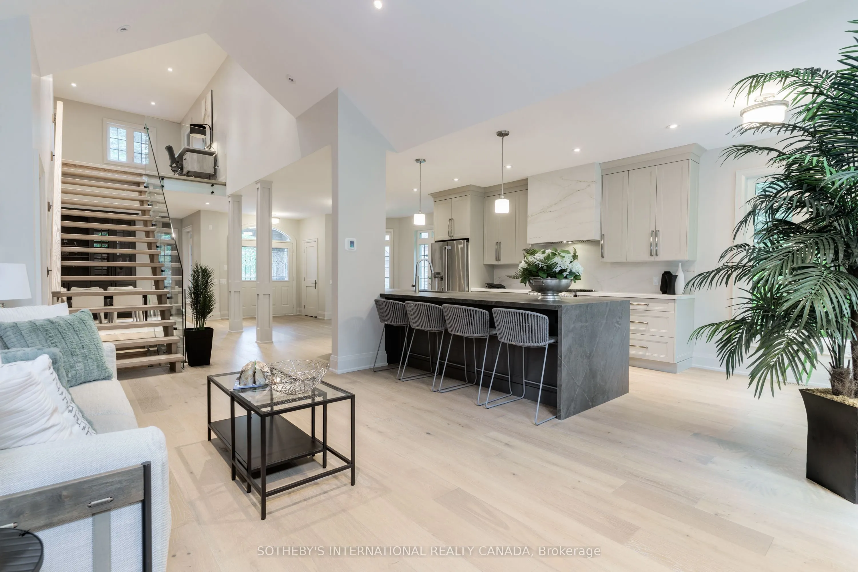 10 Kendrick Crescent, #4