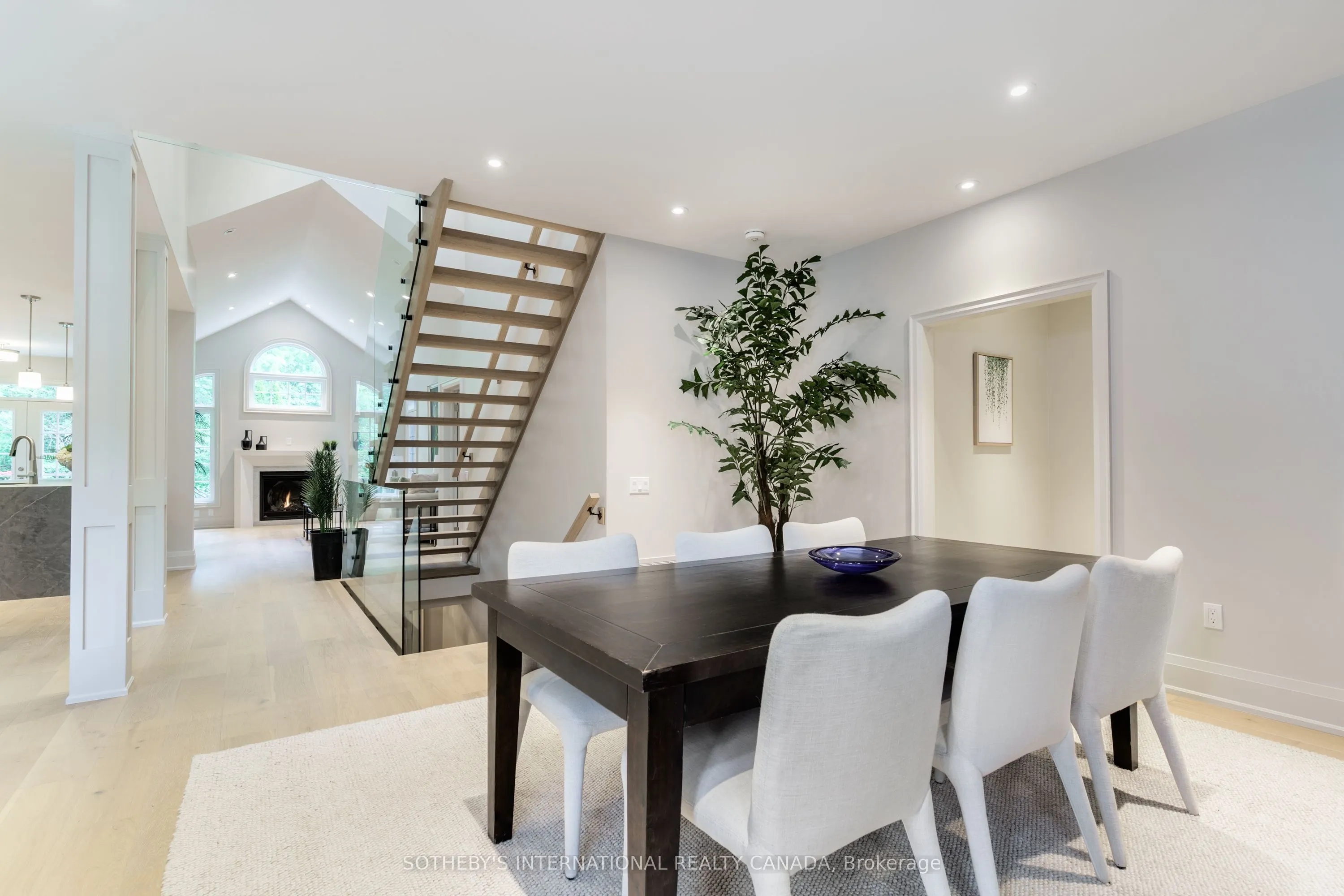 10 Kendrick Crescent, #4