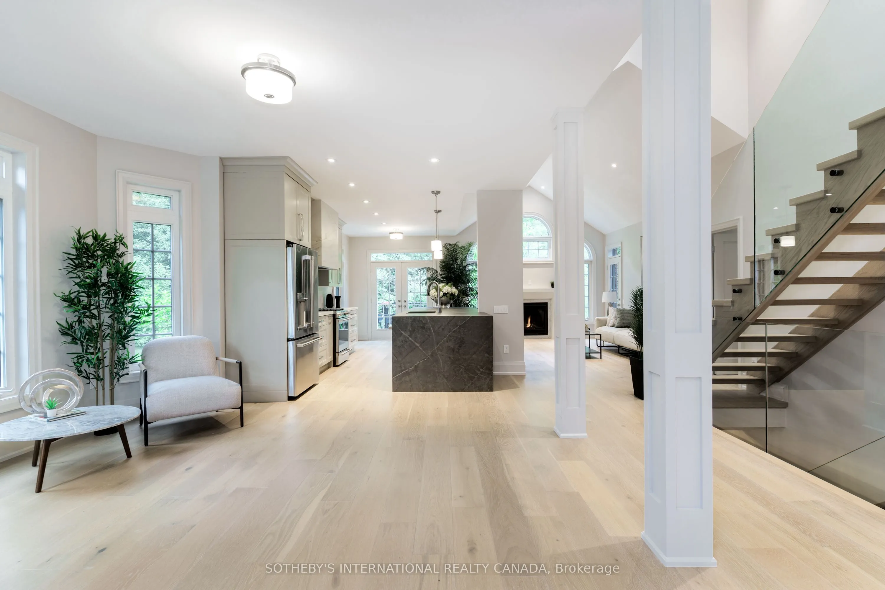 10 Kendrick Crescent, #4