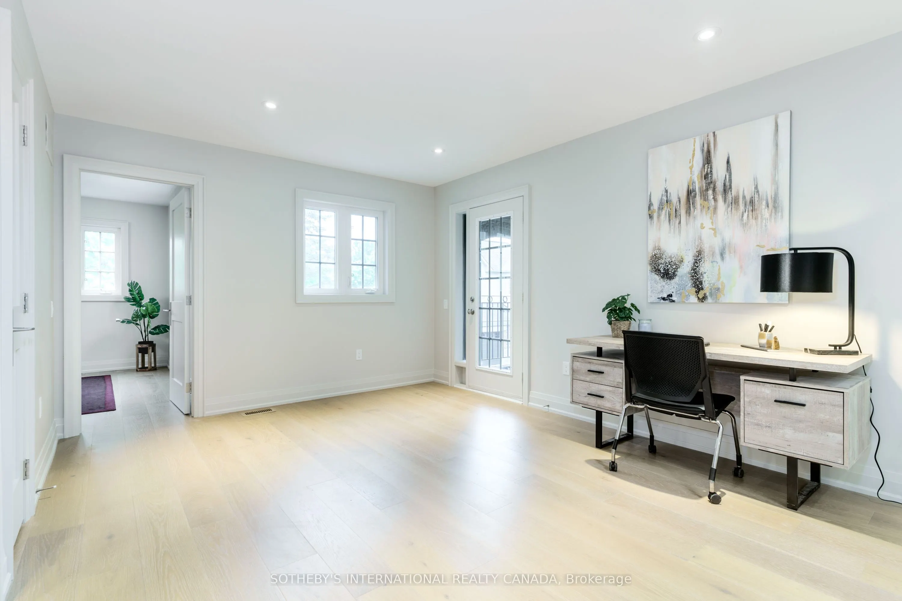 10 Kendrick Crescent, #4