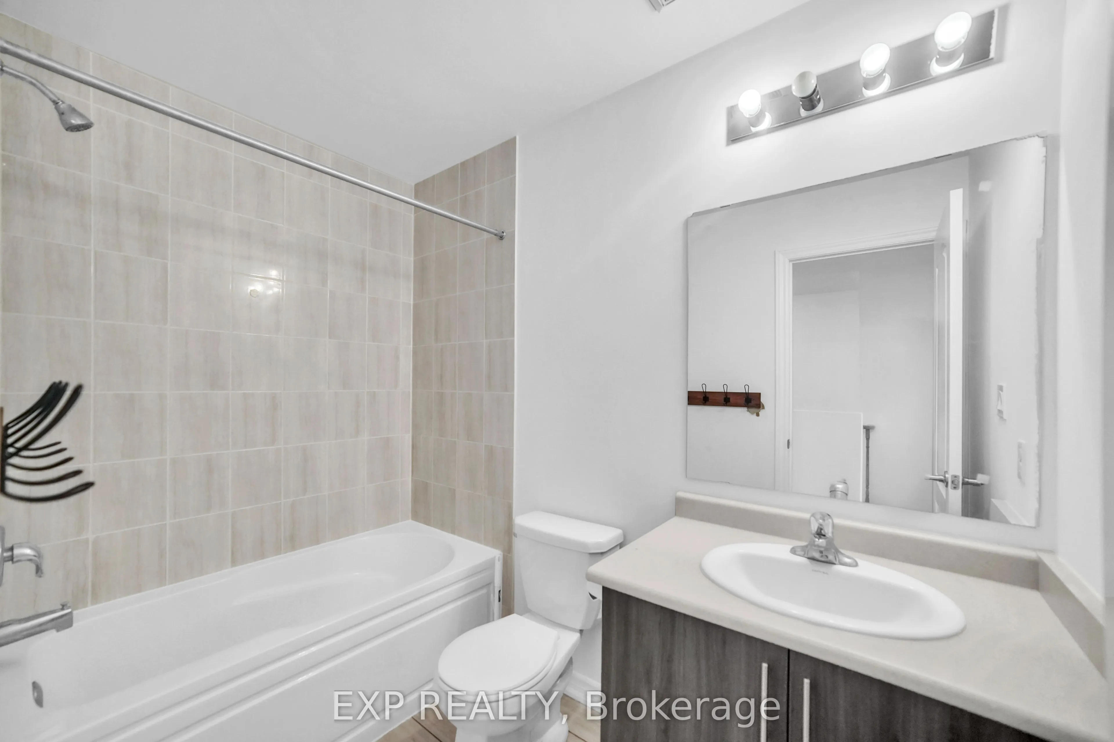 33 Milson Crescent