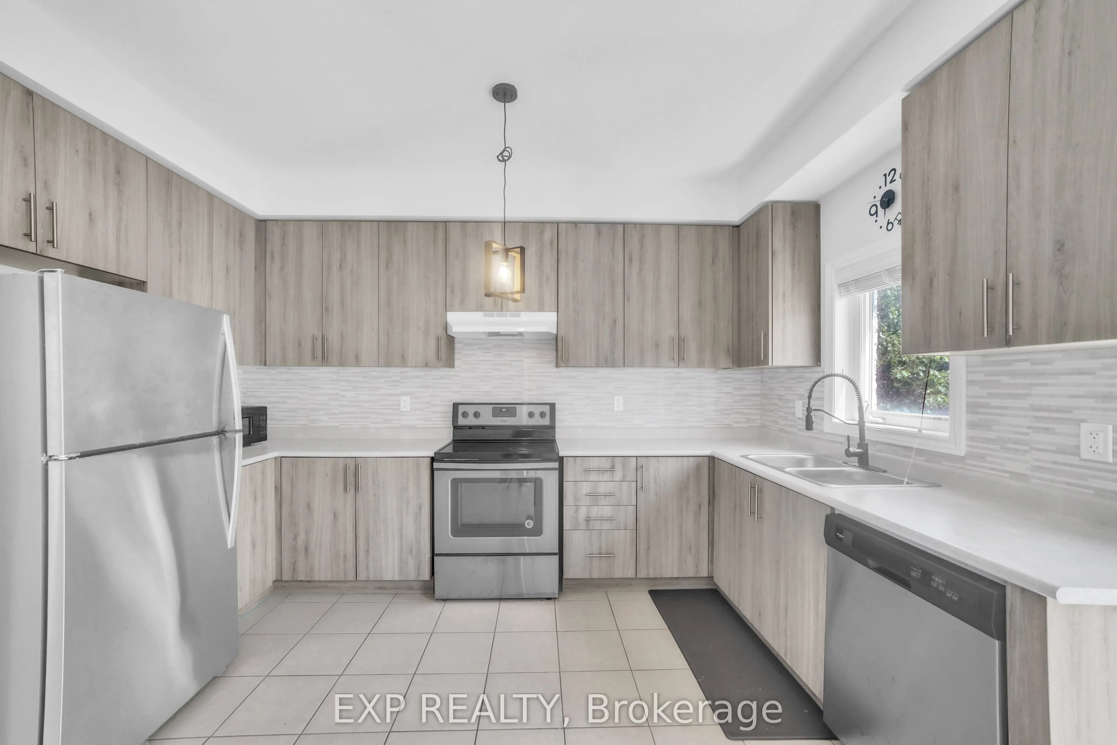 33 Milson Crescent