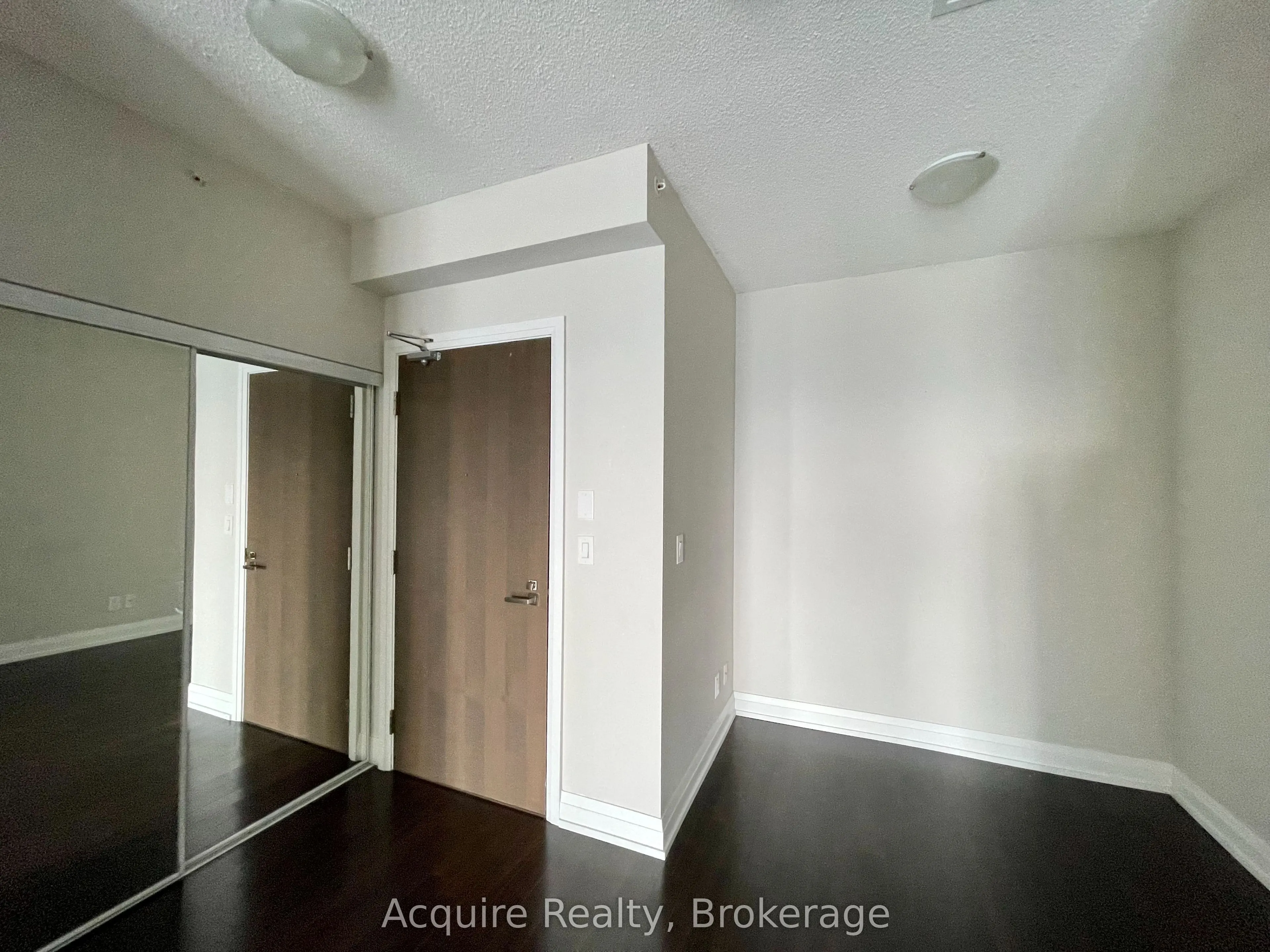 7171 Yonge Street, #2009