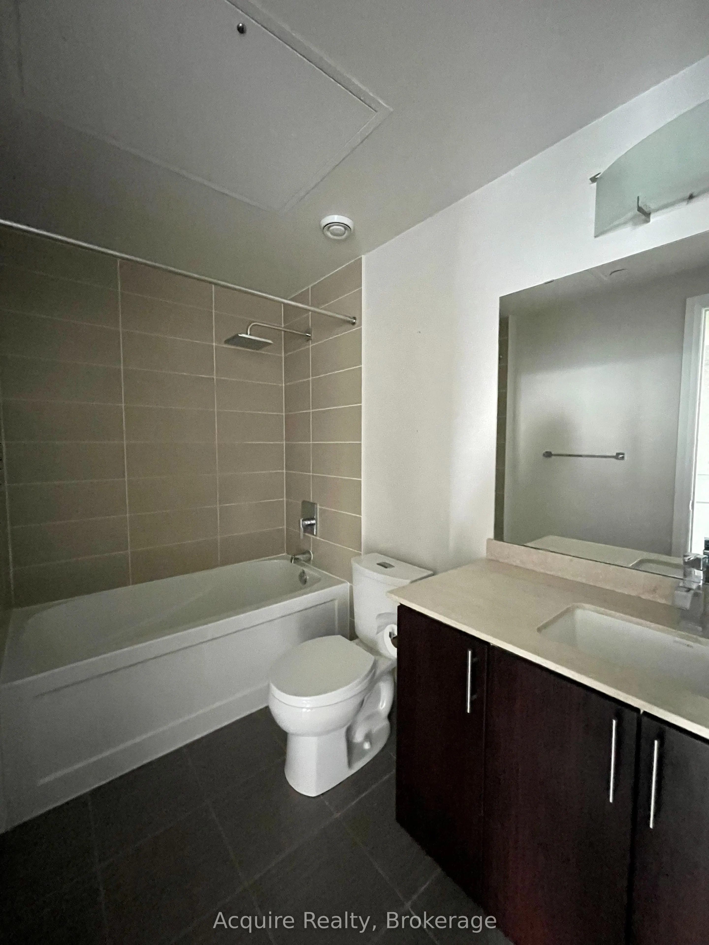 7171 Yonge Street, #2009