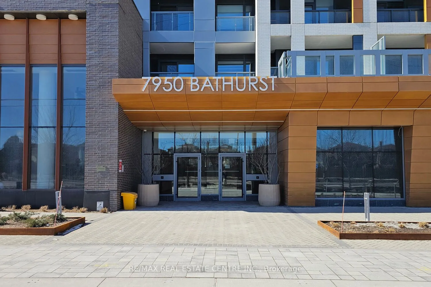 7950 Bathurst Street, #416