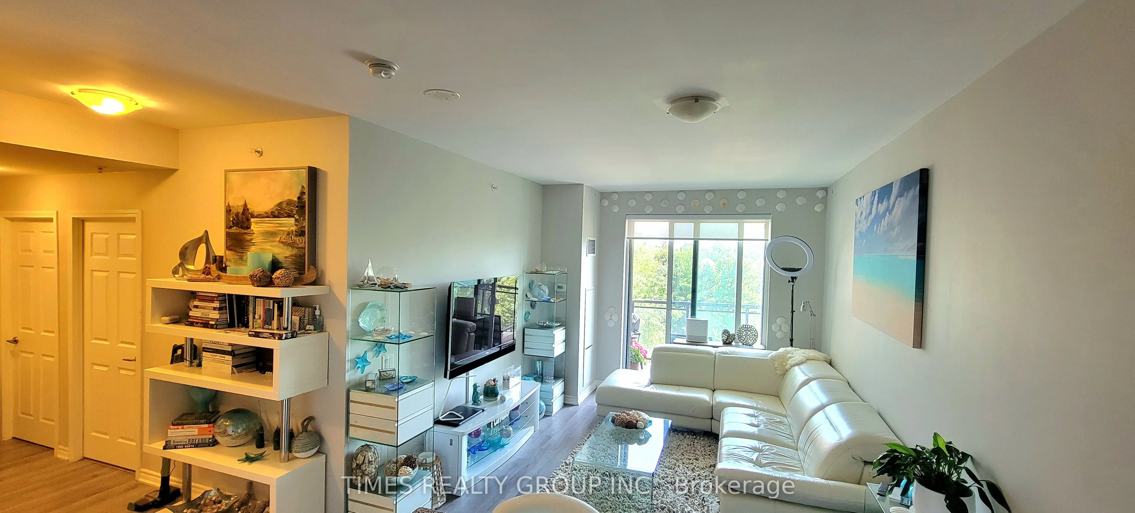 11611 Yonge Street, #301