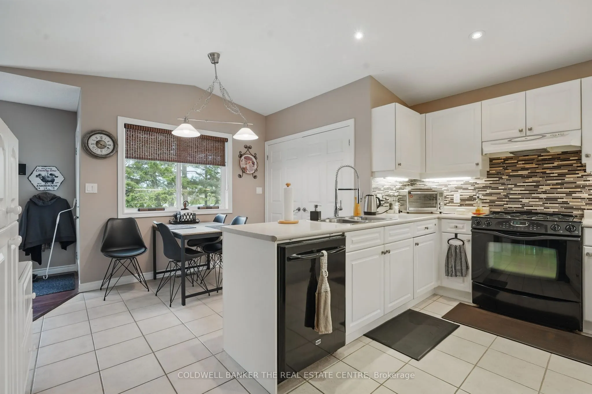 15 Recreation Drive