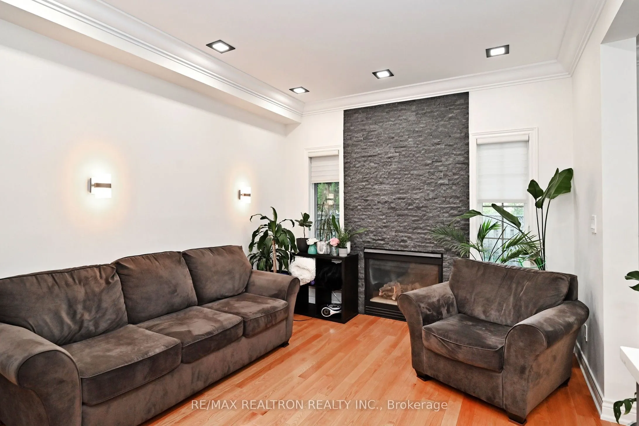 100 Kingsbridge Circle