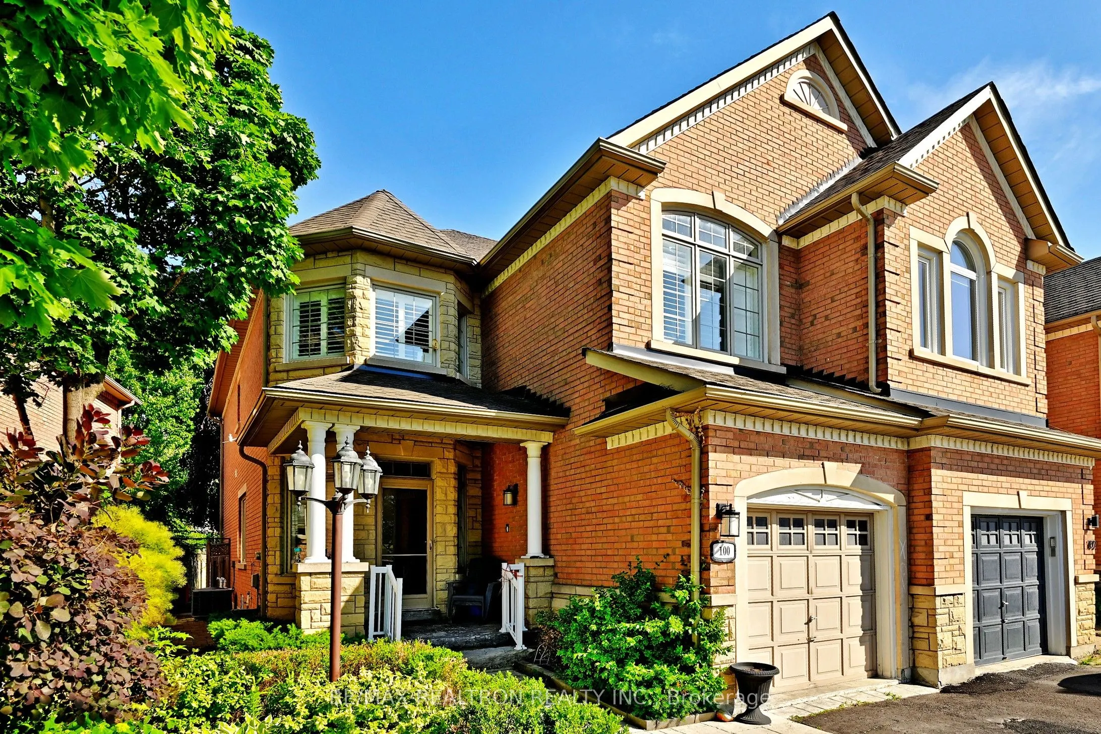 100 Kingsbridge Circle