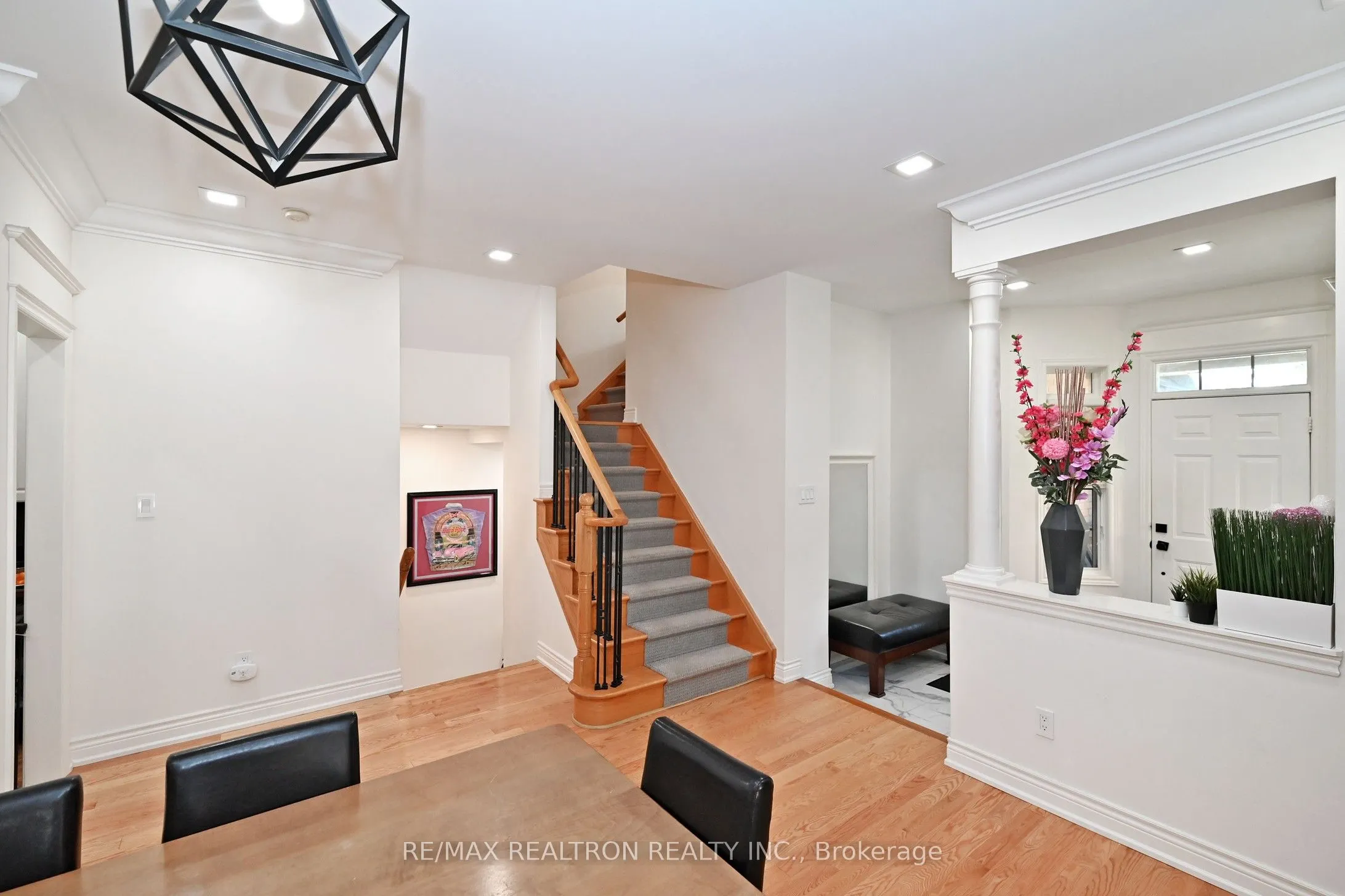 100 Kingsbridge Circle