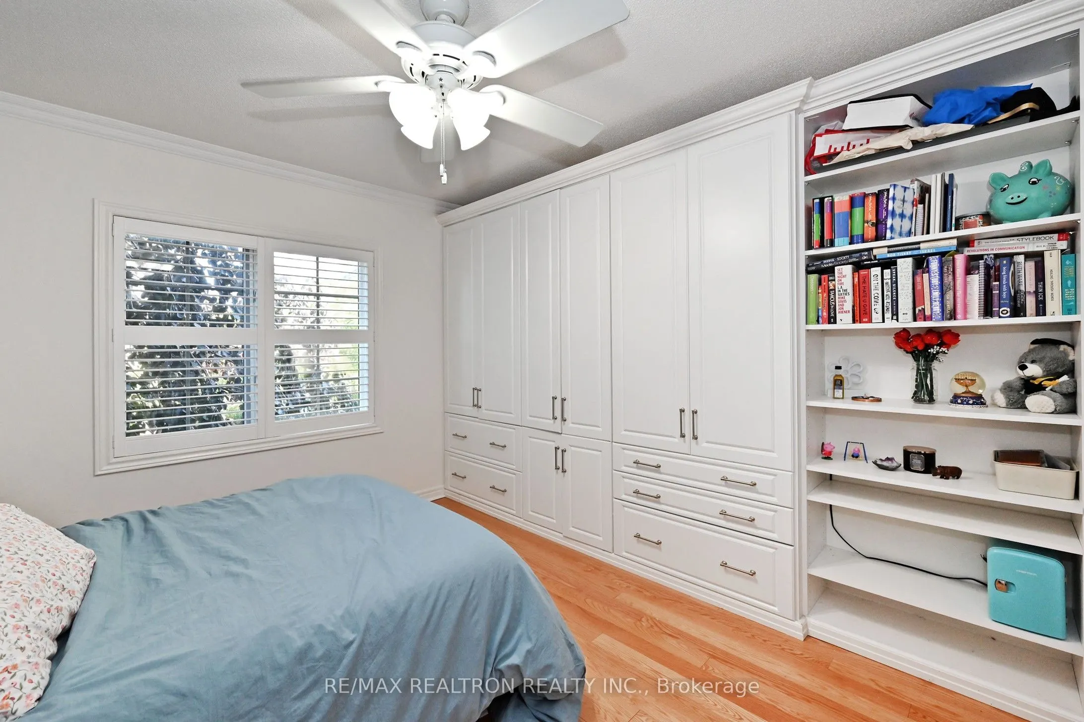 100 Kingsbridge Circle