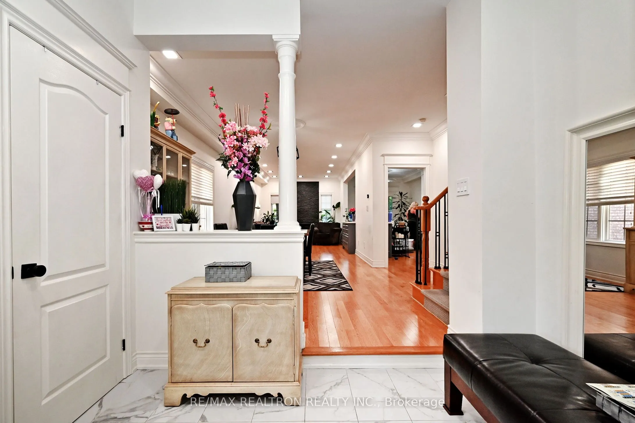 100 Kingsbridge Circle