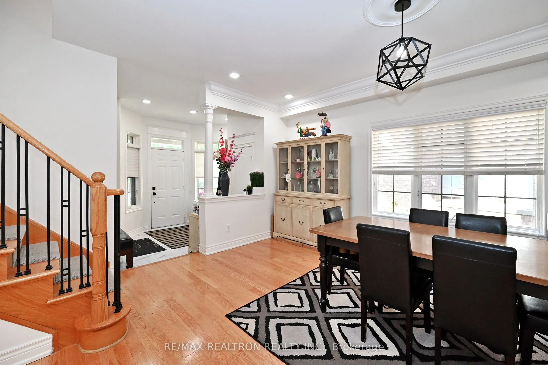 100 Kingsbridge Circle