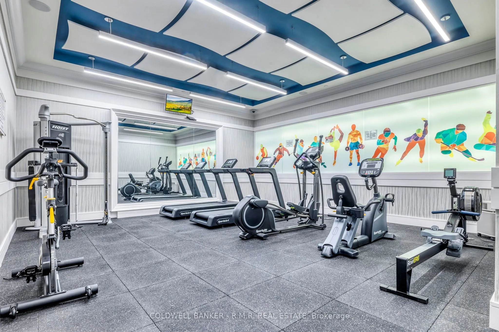 9085 Jane Street, #404