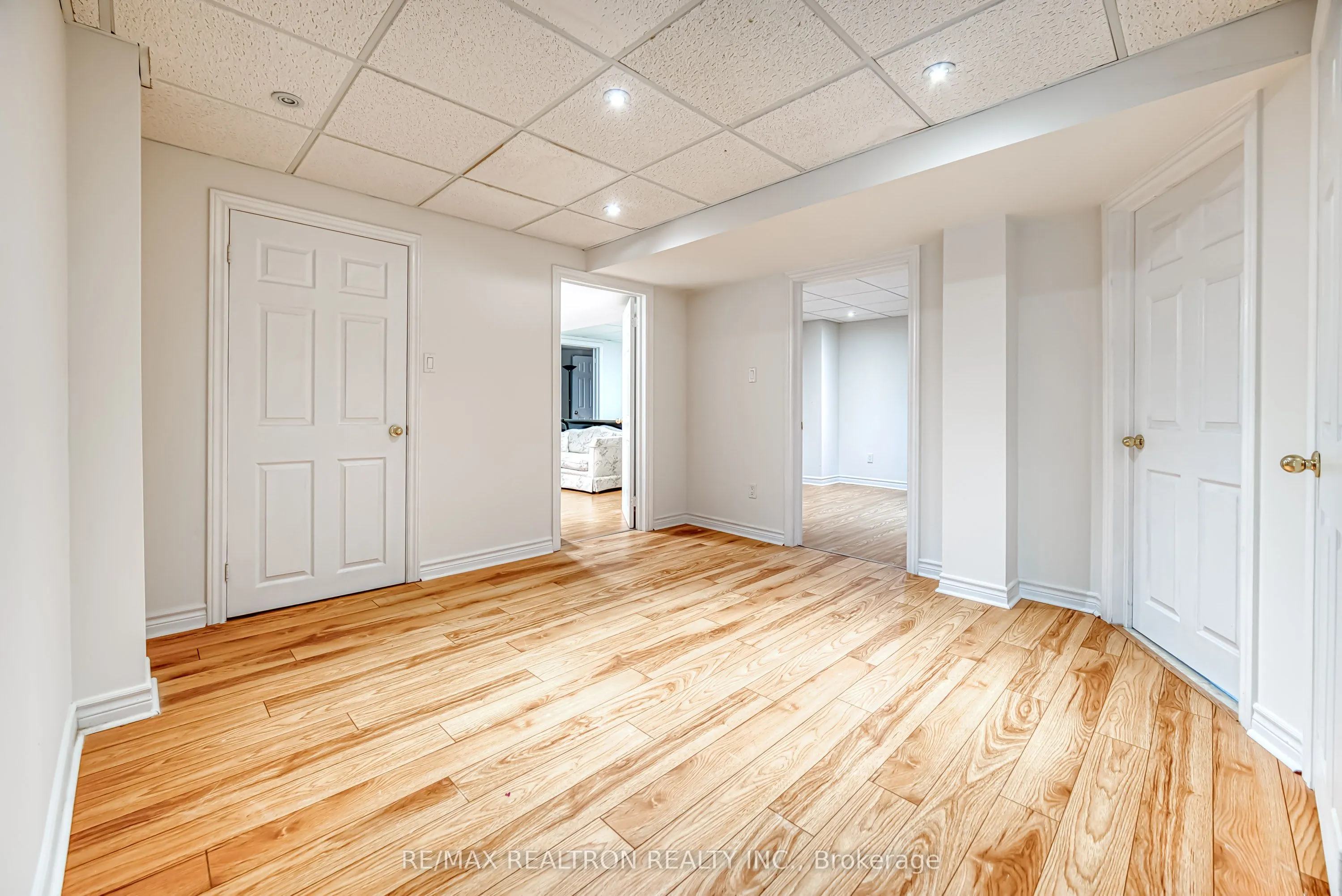171 Shaftsbury Avenue