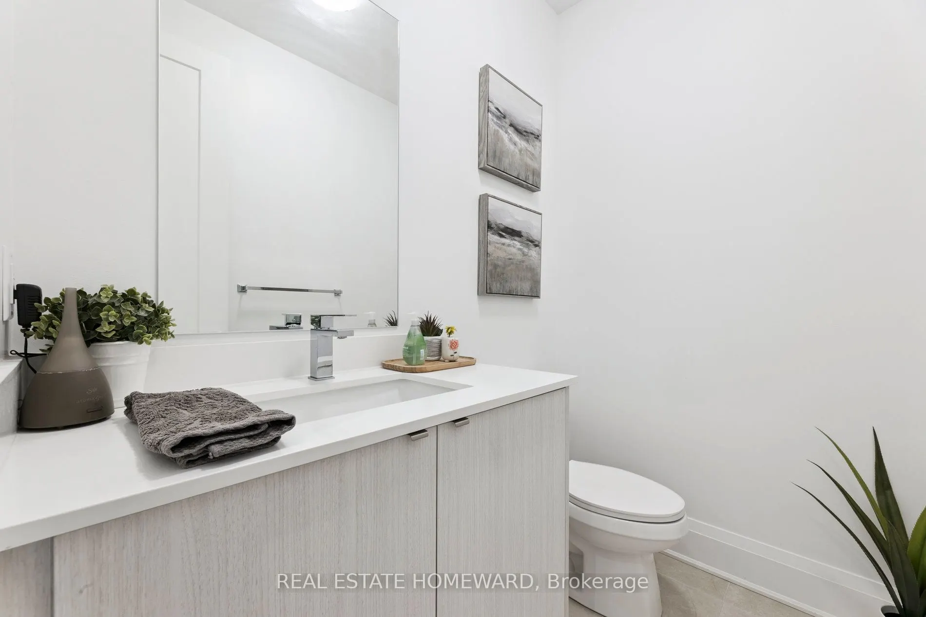 11 Lois Torrance Trail