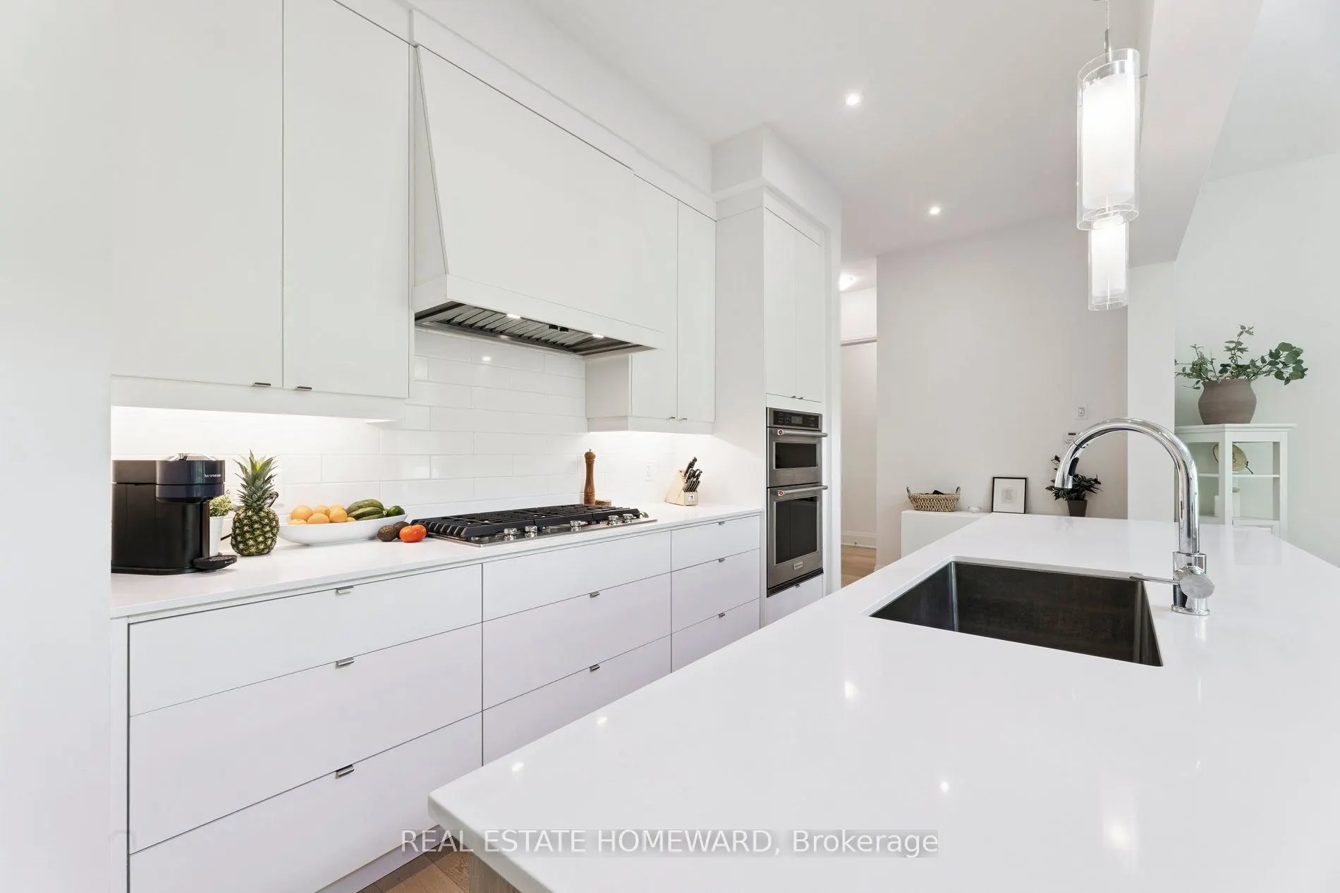 11 Lois Torrance Trail