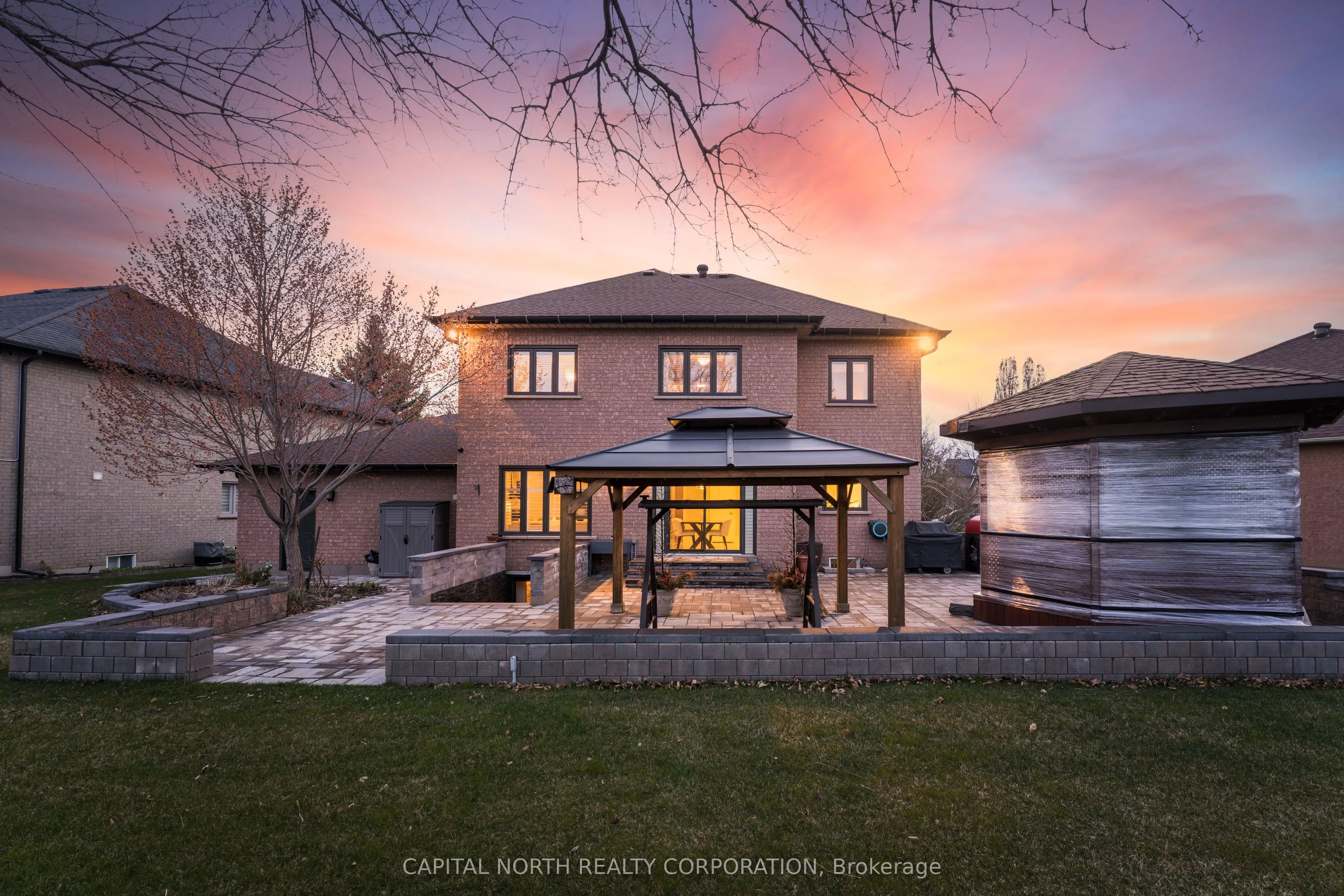 82 Harvester Crescent