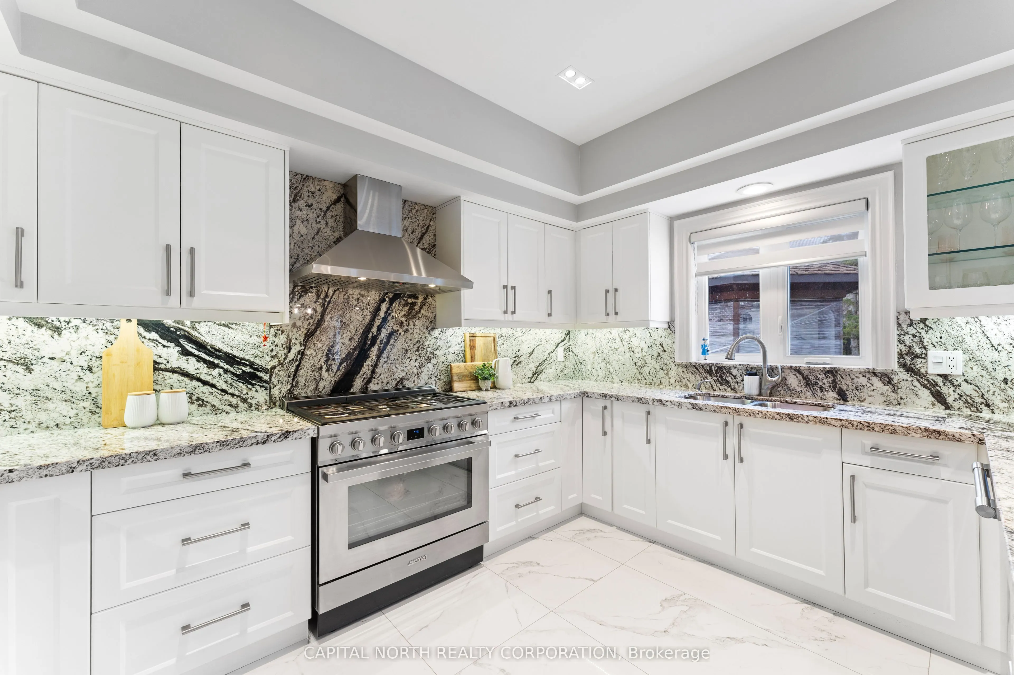 82 Harvester Crescent