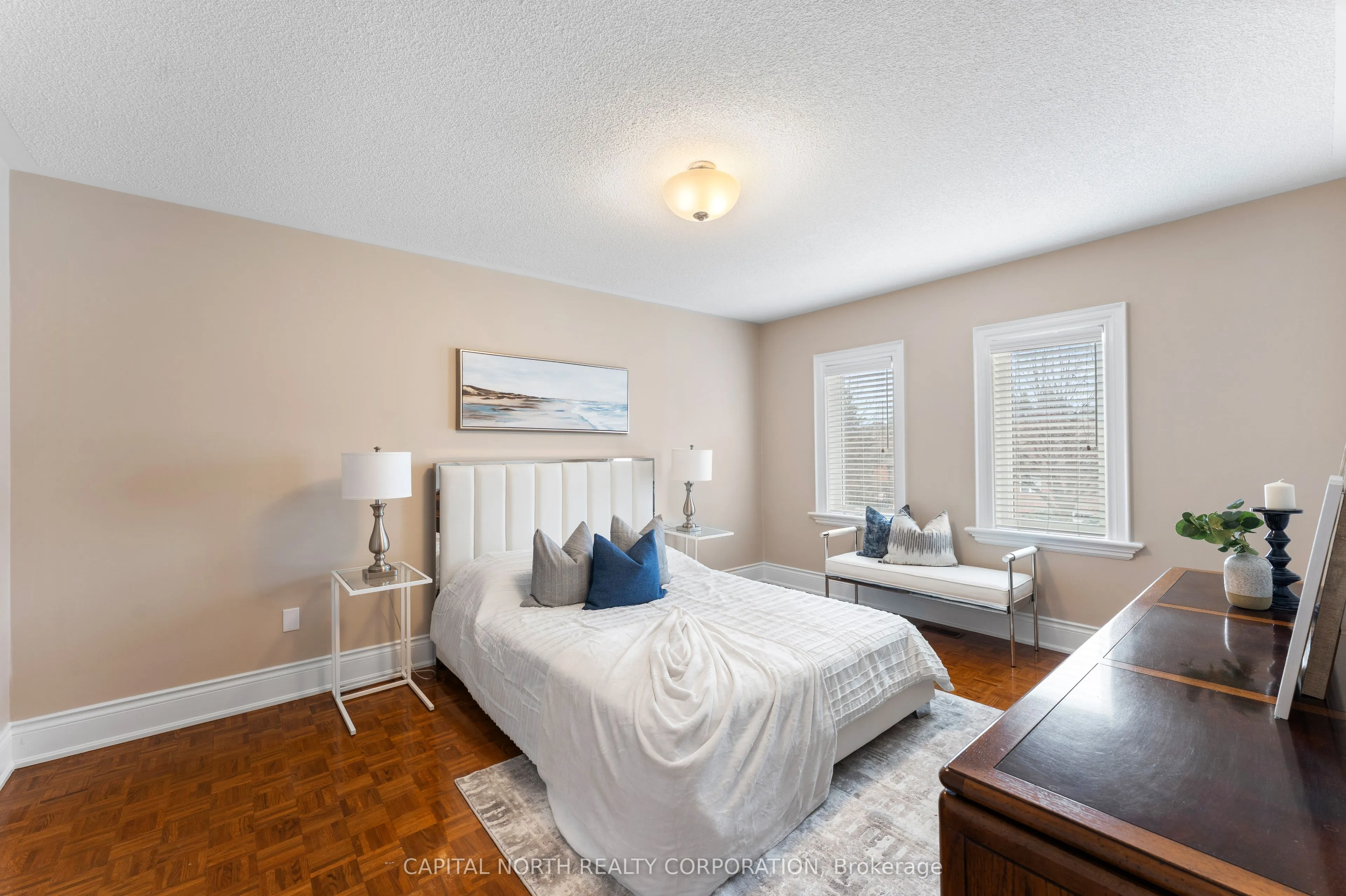 82 Harvester Crescent