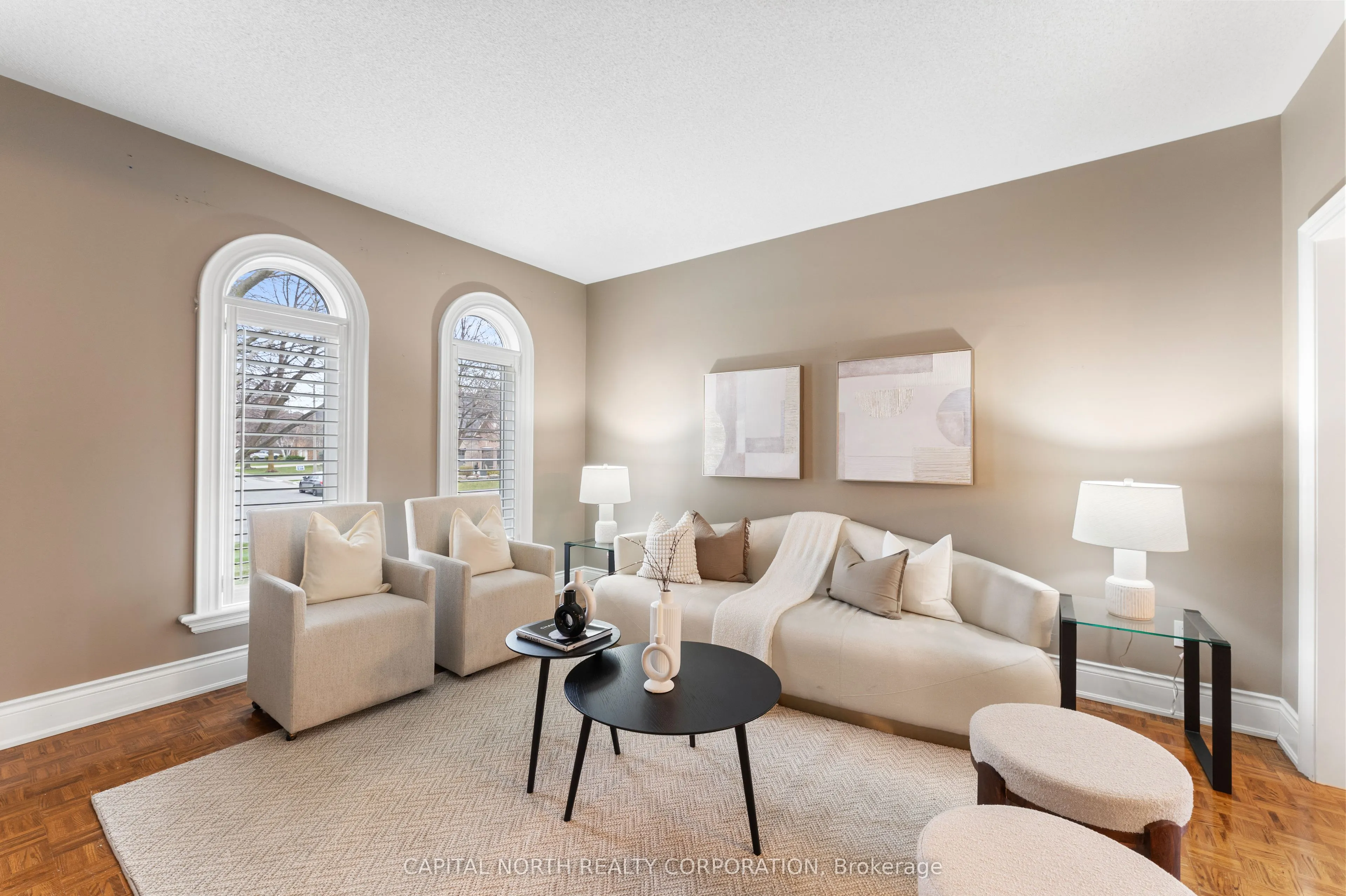 82 Harvester Crescent
