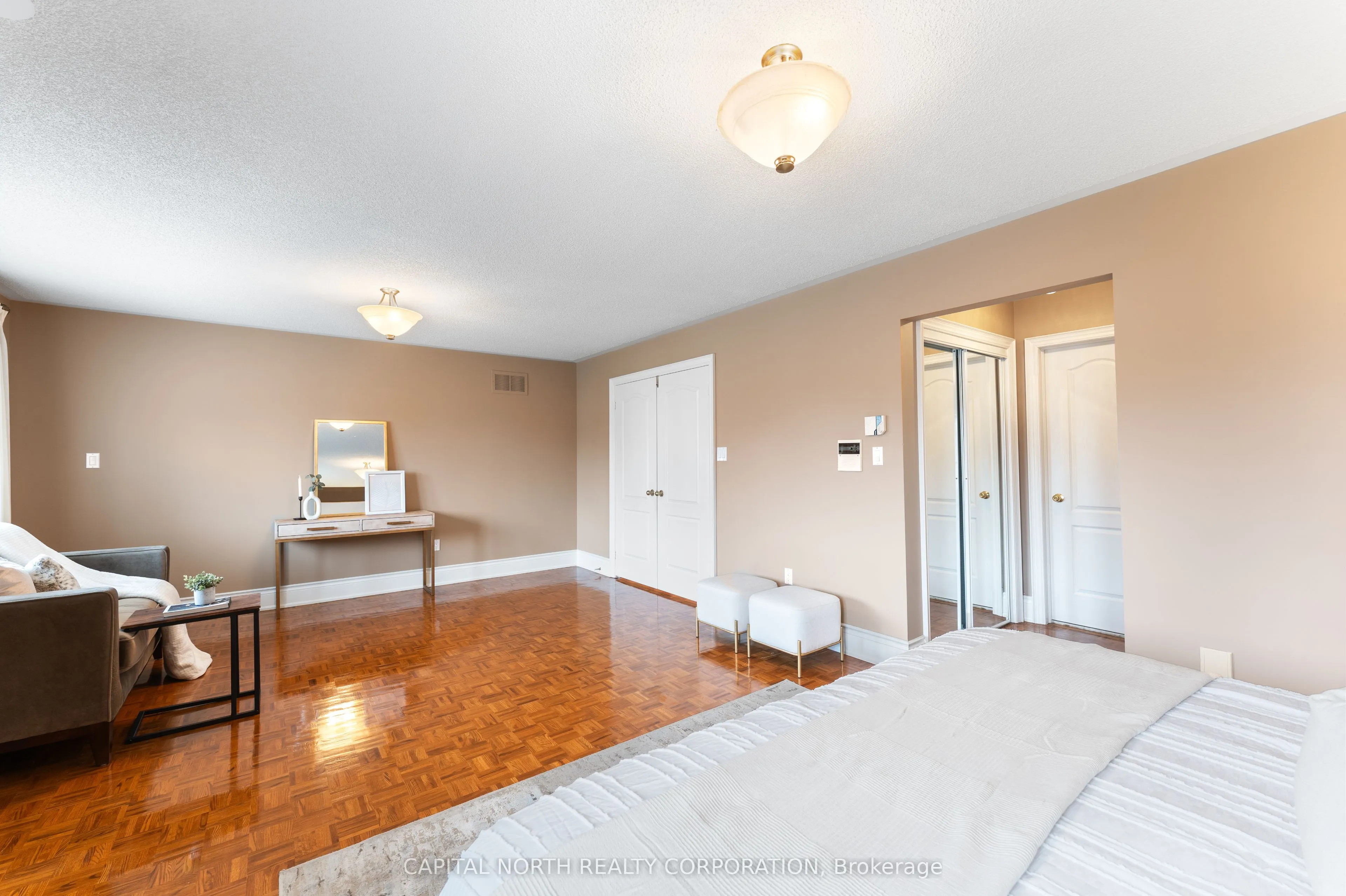 82 Harvester Crescent